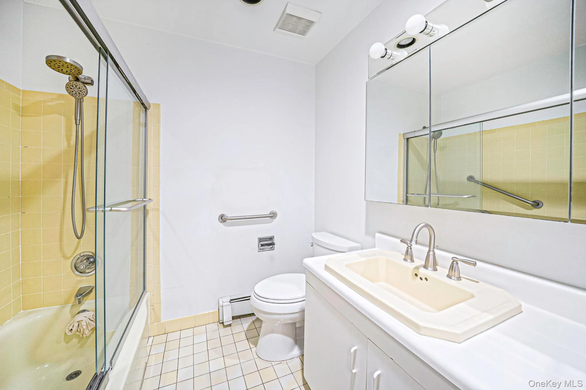 3 Oasis Place, Huntington, NY, 4 Bedrooms Bedrooms, 8 Rooms Rooms,2 BathroomsBathrooms,Residential,For Rent,Oasis,0,1055721 3 Oasis Place, Huntington, NY, 4 Bedrooms Bedrooms, 8 Rooms Rooms,2 BathroomsBathrooms,Residential,For Rent,Oasis,0,1055721