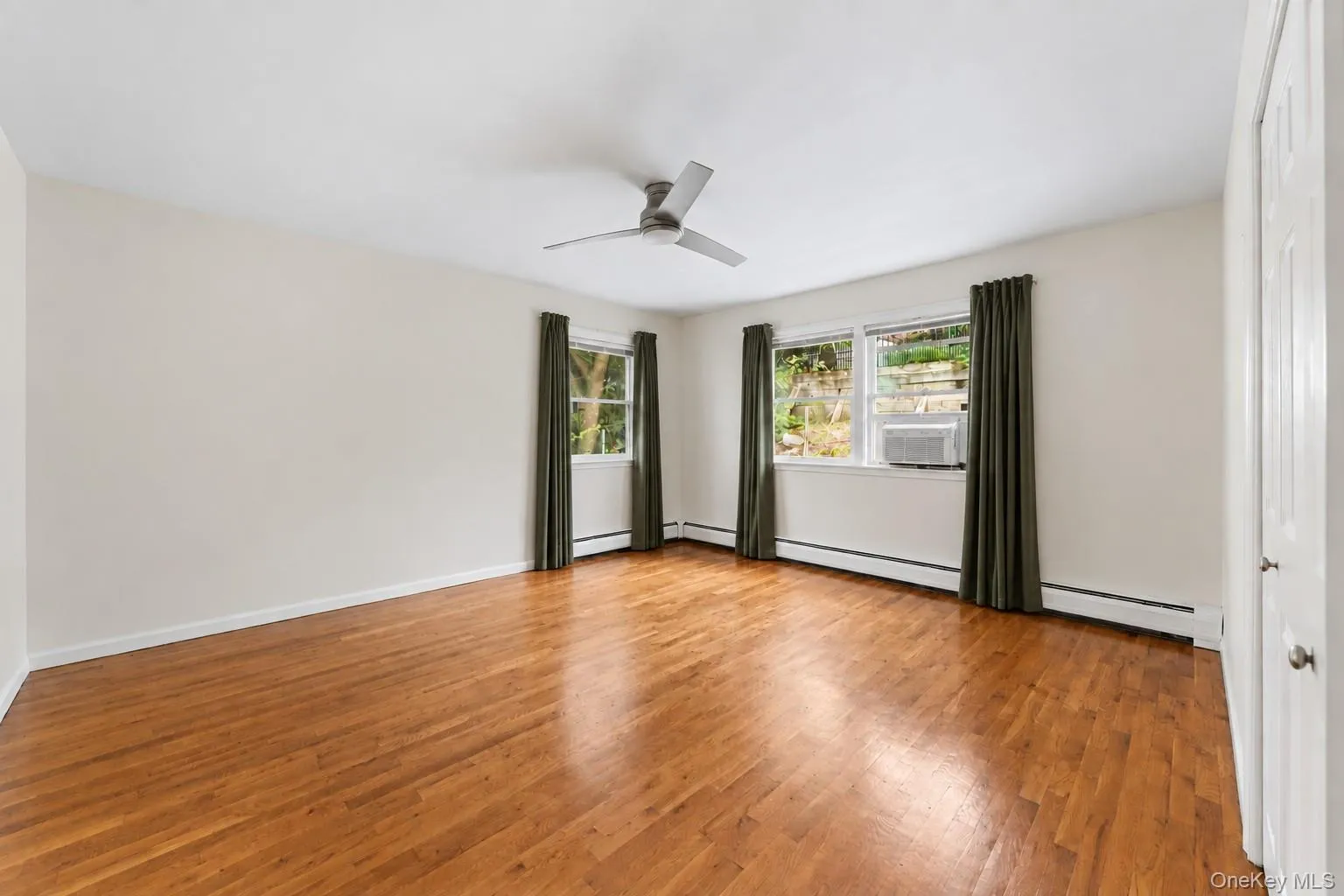 235 Bronx River Road, Yonkers, NY, 3 Bedroom Bedrooms, 5 Room Rooms,2 BathroomBathrooms,Residential Lease,For Rent,Bronx River,0,1055731 235 Bronx River Road, Yonkers, NY, 3 Bedroom Bedrooms, 5 Room Rooms,2 BathroomBathrooms,Residential Lease,For Rent,Bronx River,0,1055731