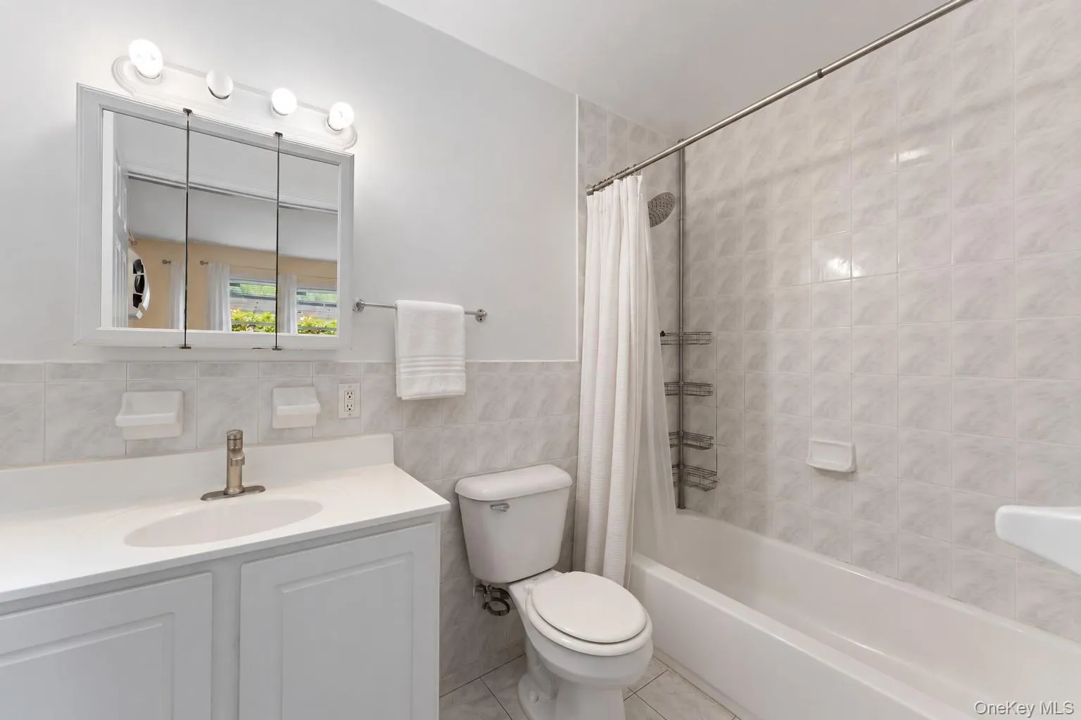 235 Bronx River Road, Yonkers, NY, 3 Bedroom Bedrooms, 5 Room Rooms,2 BathroomBathrooms,Residential Lease,For Rent,Bronx River,0,1055731 235 Bronx River Road, Yonkers, NY, 3 Bedroom Bedrooms, 5 Room Rooms,2 BathroomBathrooms,Residential Lease,For Rent,Bronx River,0,1055731