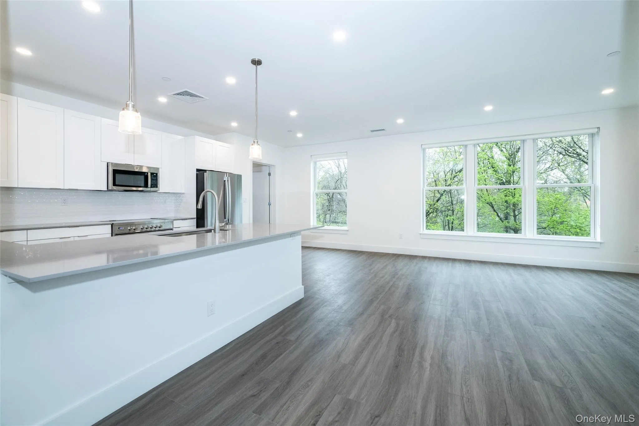 15 Parkview Avenue, Yonkers, NY, 2 Bedrooms Bedrooms, 4 Rooms Rooms,1 BathroomBathrooms,Residential Lease,For Rent,Parkview,0,1055734 15 Parkview Avenue, Yonkers, NY, 2 Bedrooms Bedrooms, 4 Rooms Rooms,1 BathroomBathrooms,Residential Lease,For Rent,Parkview,0,1055734