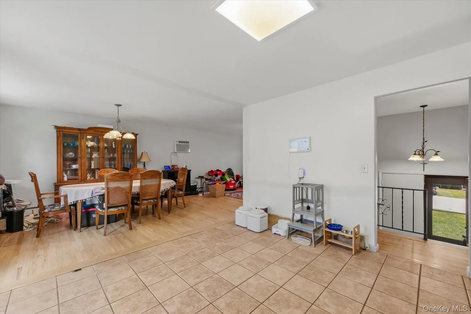 5 Bird Lane, Poughkeepsie, NY, 3 Bedrooms Bedrooms, 6 Rooms Rooms,2 BathroomsBathrooms,Residential,For Rent,Bird,0,1055735 5 Bird Lane, Poughkeepsie, NY, 3 Bedrooms Bedrooms, 6 Rooms Rooms,2 BathroomsBathrooms,Residential,For Rent,Bird,0,1055735