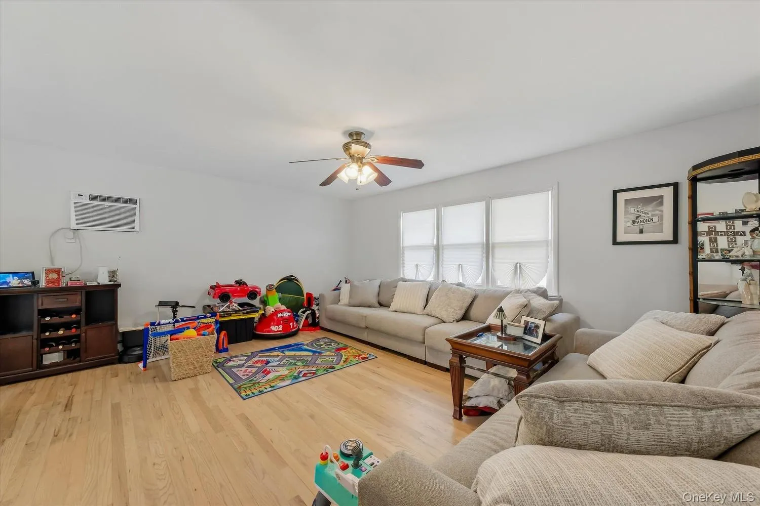 5 Bird Lane, Poughkeepsie, NY, 3 Bedrooms Bedrooms, 6 Rooms Rooms,2 BathroomsBathrooms,Residential,For Rent,Bird,0,1055735 5 Bird Lane, Poughkeepsie, NY, 3 Bedrooms Bedrooms, 6 Rooms Rooms,2 BathroomsBathrooms,Residential,For Rent,Bird,0,1055735