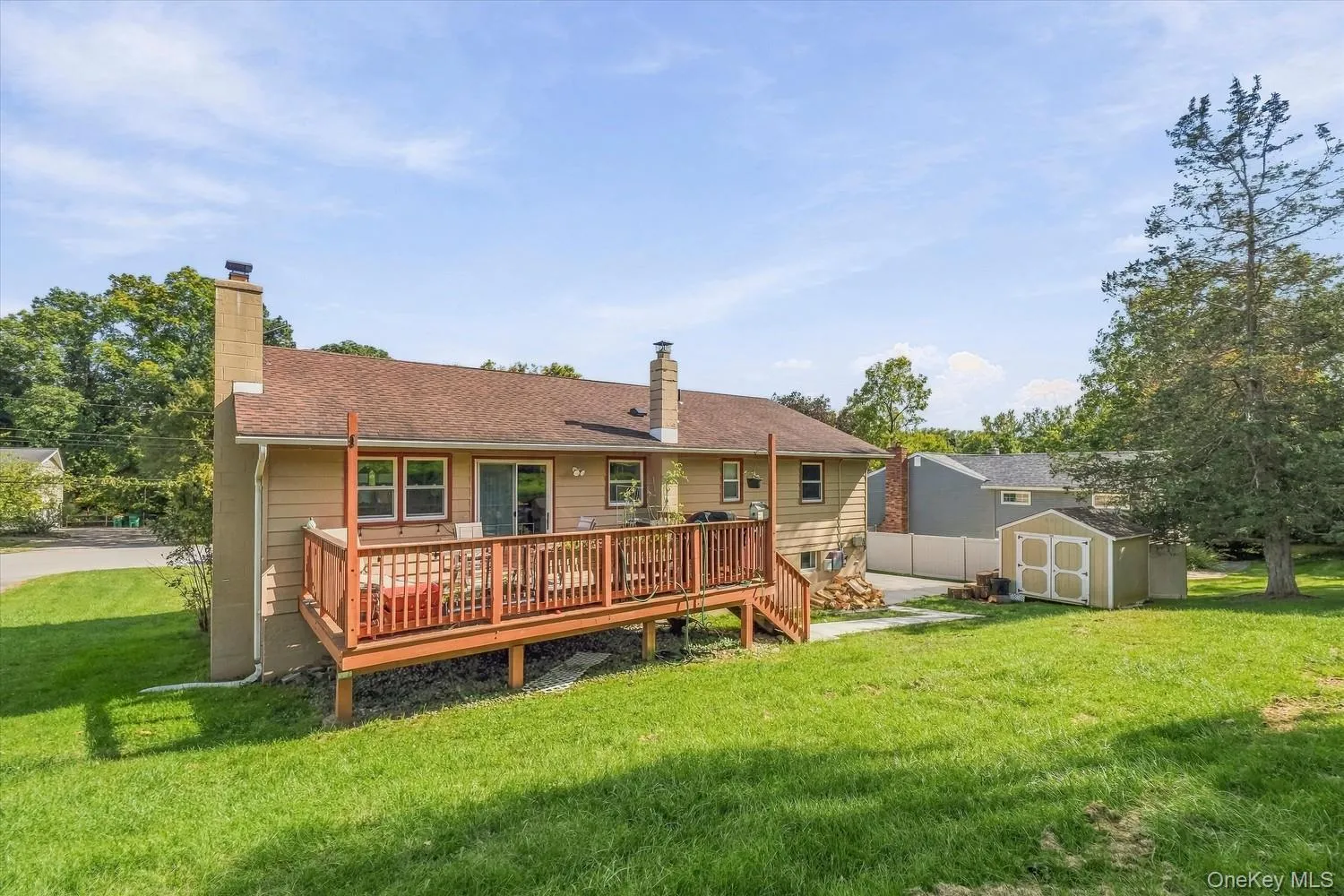 5 Bird Lane, Poughkeepsie, NY, 3 Bedrooms Bedrooms, 6 Rooms Rooms,2 BathroomsBathrooms,Residential,For Rent,Bird,0,1055735 5 Bird Lane, Poughkeepsie, NY, 3 Bedrooms Bedrooms, 6 Rooms Rooms,2 BathroomsBathrooms,Residential,For Rent,Bird,0,1055735