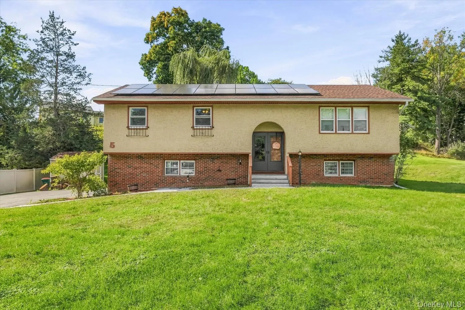 5 Bird Lane, Poughkeepsie, NY, 3 Bedrooms Bedrooms, 6 Rooms Rooms,2 BathroomsBathrooms,Residential,For Rent,Bird,0,1055735 5 Bird Lane, Poughkeepsie, NY, 3 Bedrooms Bedrooms, 6 Rooms Rooms,2 BathroomsBathrooms,Residential,For Rent,Bird,0,1055735