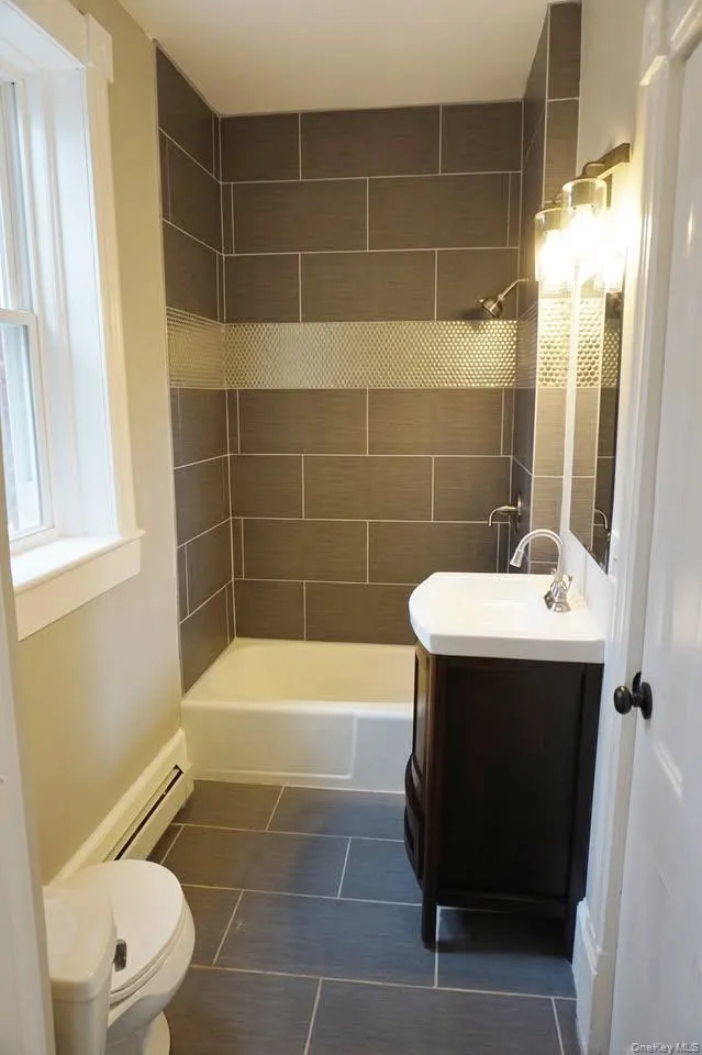 176 Mill Street, Poughkeepsie, NY, 3 Bedrooms Bedrooms, 6 Rooms Rooms,1 BathroomBathrooms,Residential Lease,For Rent,Mill,0,1055736 176 Mill Street, Poughkeepsie, NY, 3 Bedrooms Bedrooms, 6 Rooms Rooms,1 BathroomBathrooms,Residential Lease,For Rent,Mill,0,1055736