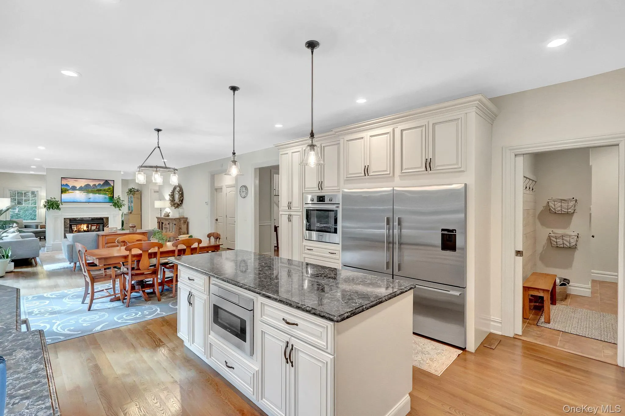 53 Bell Circle, Brookhaven, NY, 5 Bedrooms Bedrooms, 10 Rooms Rooms,3 BathroomsBathrooms,Residential,For Rent,Bell,0,1055738 53 Bell Circle, Brookhaven, NY, 5 Bedrooms Bedrooms, 10 Rooms Rooms,3 BathroomsBathrooms,Residential,For Rent,Bell,0,1055738