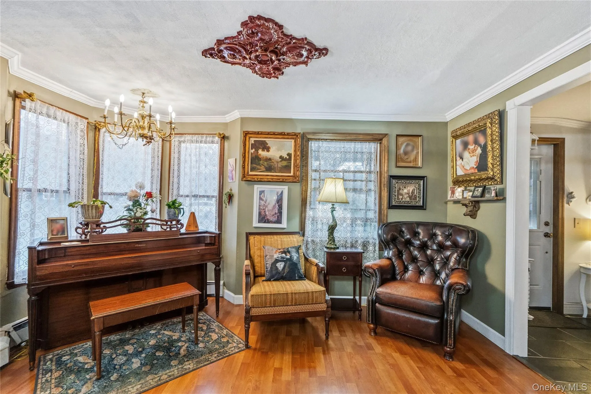 92 Jennings Avenue, Brookhaven, NY, 4 Bedrooms Bedrooms, 10 Rooms Rooms,2 BathroomsBathrooms,Residential,For Rent,Jennings,0,1055741 92 Jennings Avenue, Brookhaven, NY, 4 Bedrooms Bedrooms, 10 Rooms Rooms,2 BathroomsBathrooms,Residential,For Rent,Jennings,0,1055741