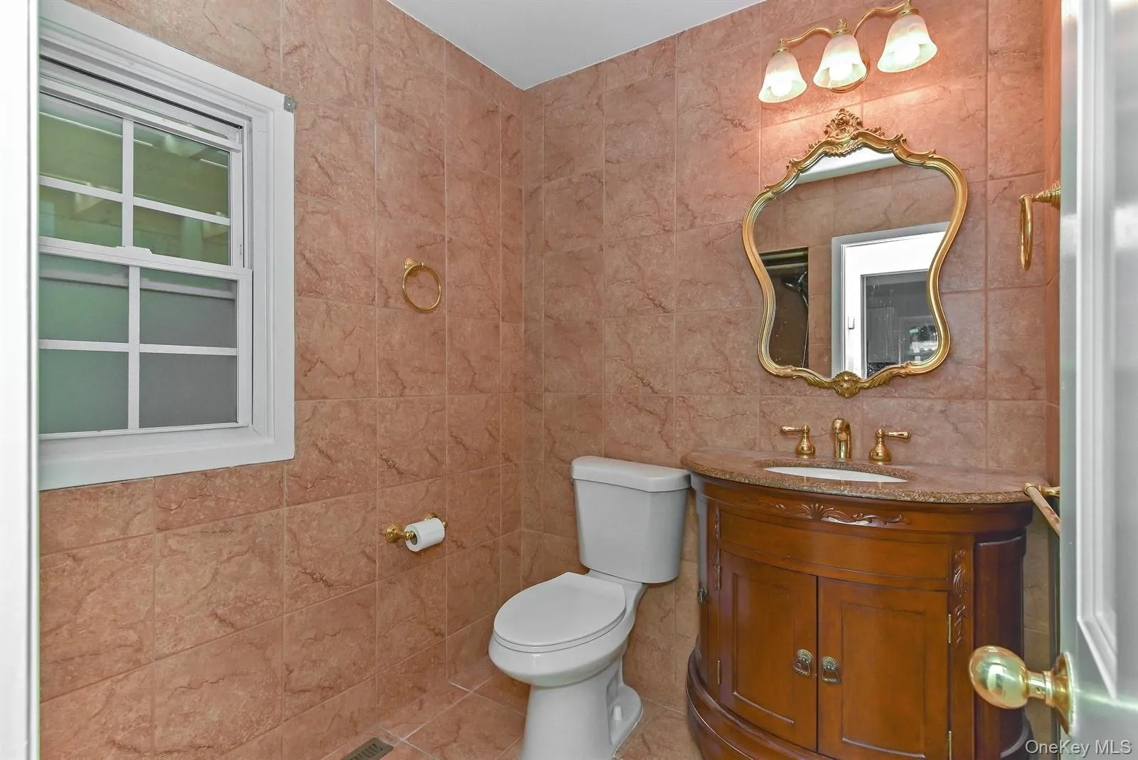 31 East Street, Southampton, NY, 1 Bedroom Bedrooms, 3 Room Rooms,1 BathroomBathrooms,Residential Lease,For Rent,East,0,1055747 31 East Street, Southampton, NY, 1 Bedroom Bedrooms, 3 Room Rooms,1 BathroomBathrooms,Residential Lease,For Rent,East,0,1055747