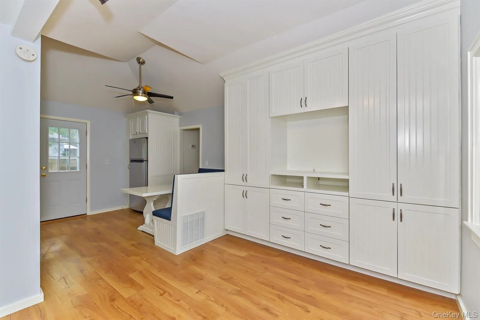 31 East Street, Southampton, NY, 1 Bedroom Bedrooms, 3 Room Rooms,1 BathroomBathrooms,Residential Lease,For Rent,East,0,1055747 31 East Street, Southampton, NY, 1 Bedroom Bedrooms, 3 Room Rooms,1 BathroomBathrooms,Residential Lease,For Rent,East,0,1055747
