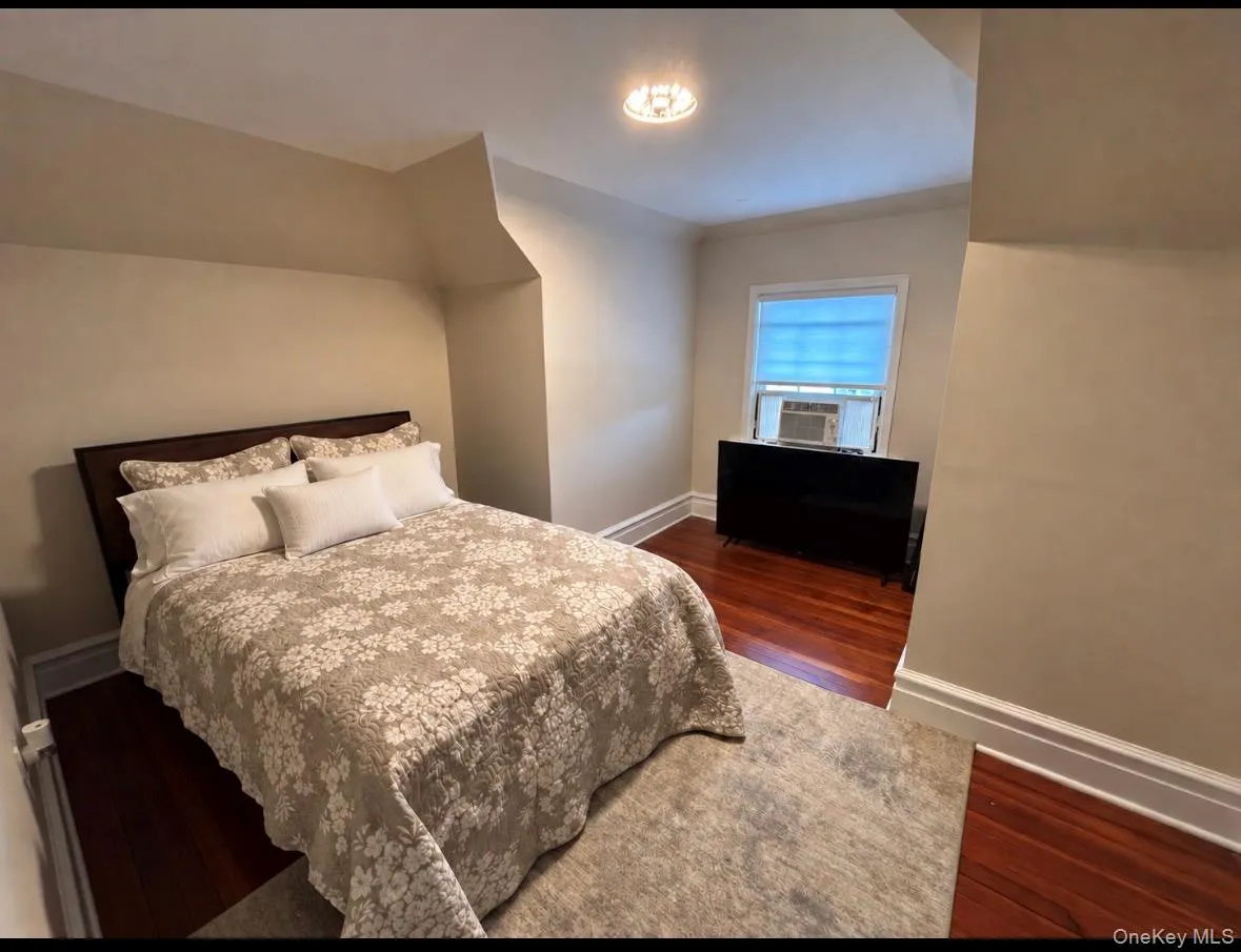 3rd floor bedroom 3rd floor bedroom