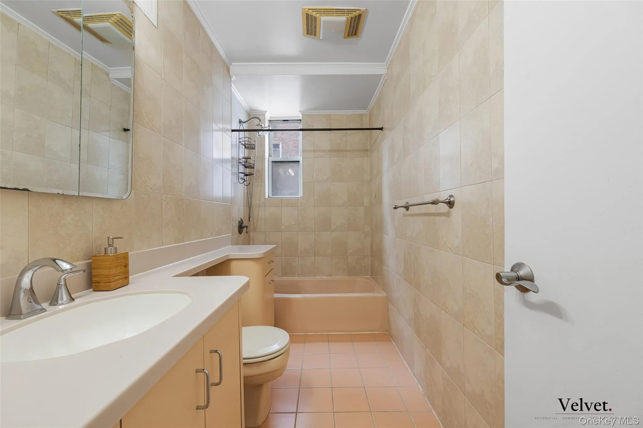 106-15 Queens, New York, NY, 1 Bedroom Bedrooms, 3 Rooms Rooms,1 BathroomBathrooms,Residential,For Rent,Queens,0,1055751 106-15 Queens, New York, NY, 1 Bedroom Bedrooms, 3 Rooms Rooms,1 BathroomBathrooms,Residential,For Rent,Queens,0,1055751