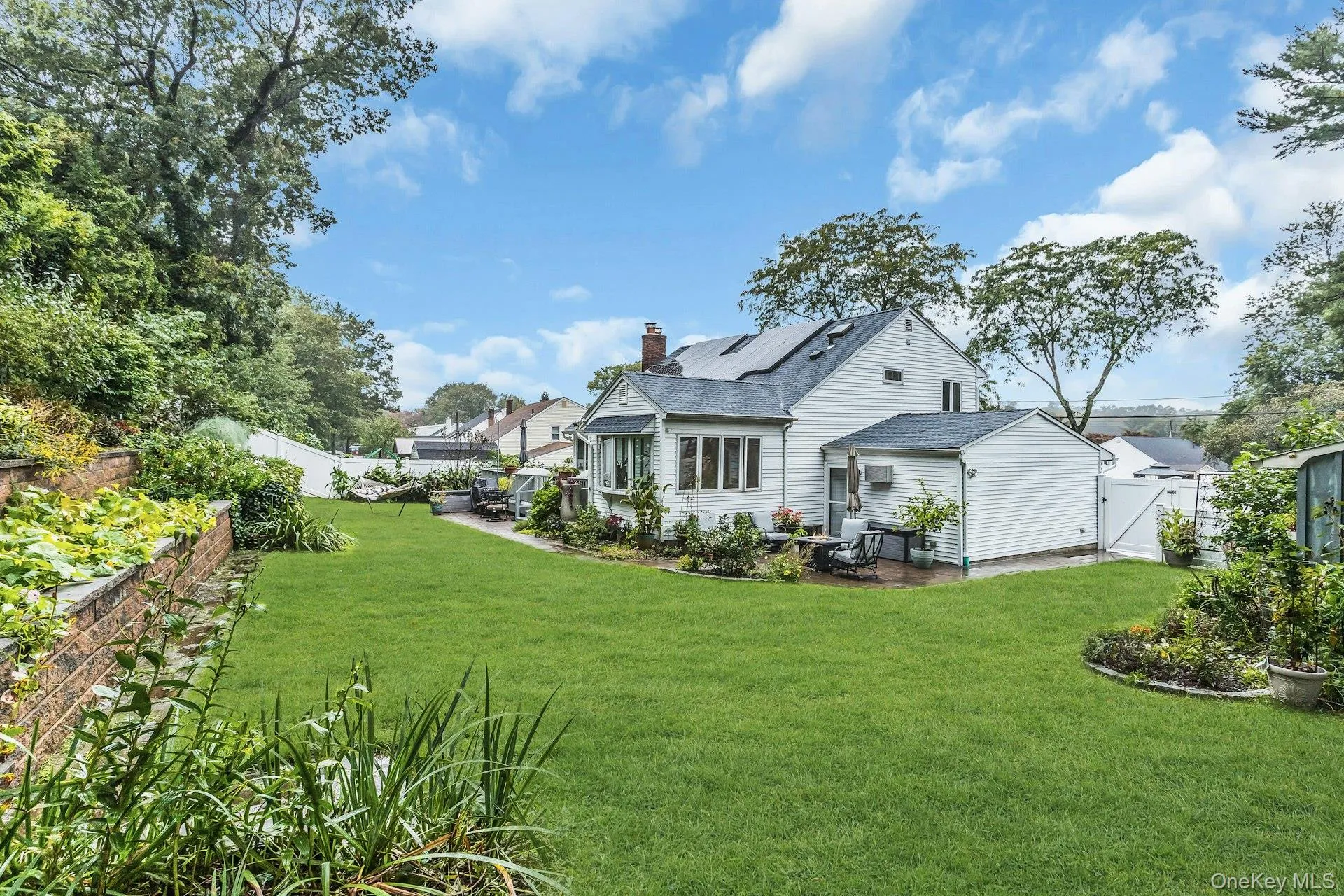 22 Rolling Hills Drive, Huntington, NY, 3 Bedrooms Bedrooms, 7 Rooms Rooms,2 BathroomsBathrooms,Residential,For Rent,Rolling Hills,0,1055752 22 Rolling Hills Drive, Huntington, NY, 3 Bedrooms Bedrooms, 7 Rooms Rooms,2 BathroomsBathrooms,Residential,For Rent,Rolling Hills,0,1055752