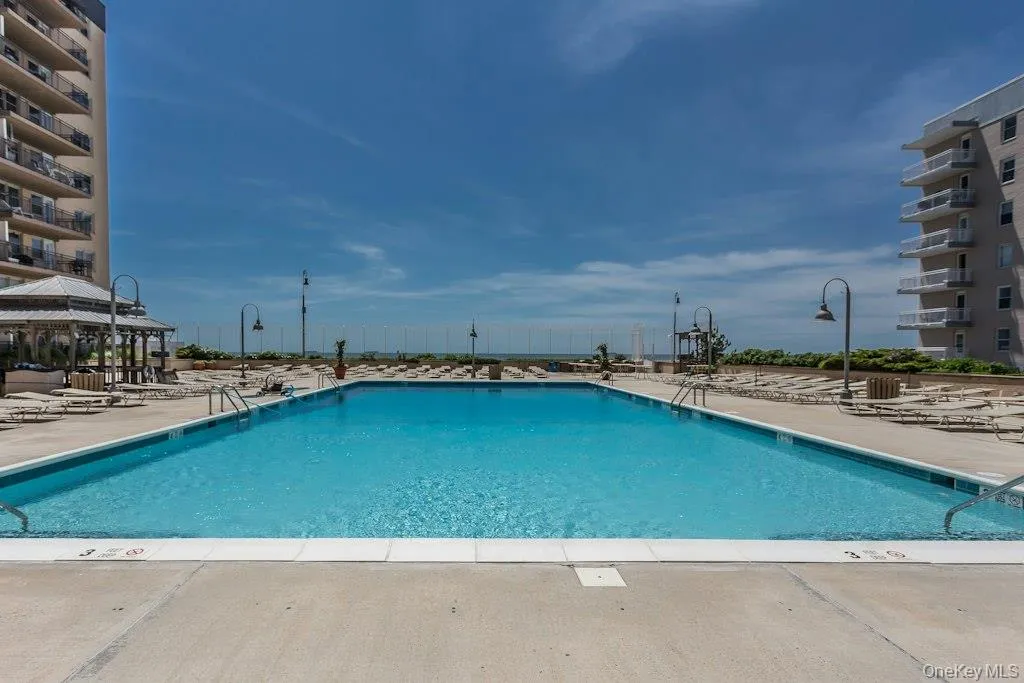 Ocean front pool Ocean front pool