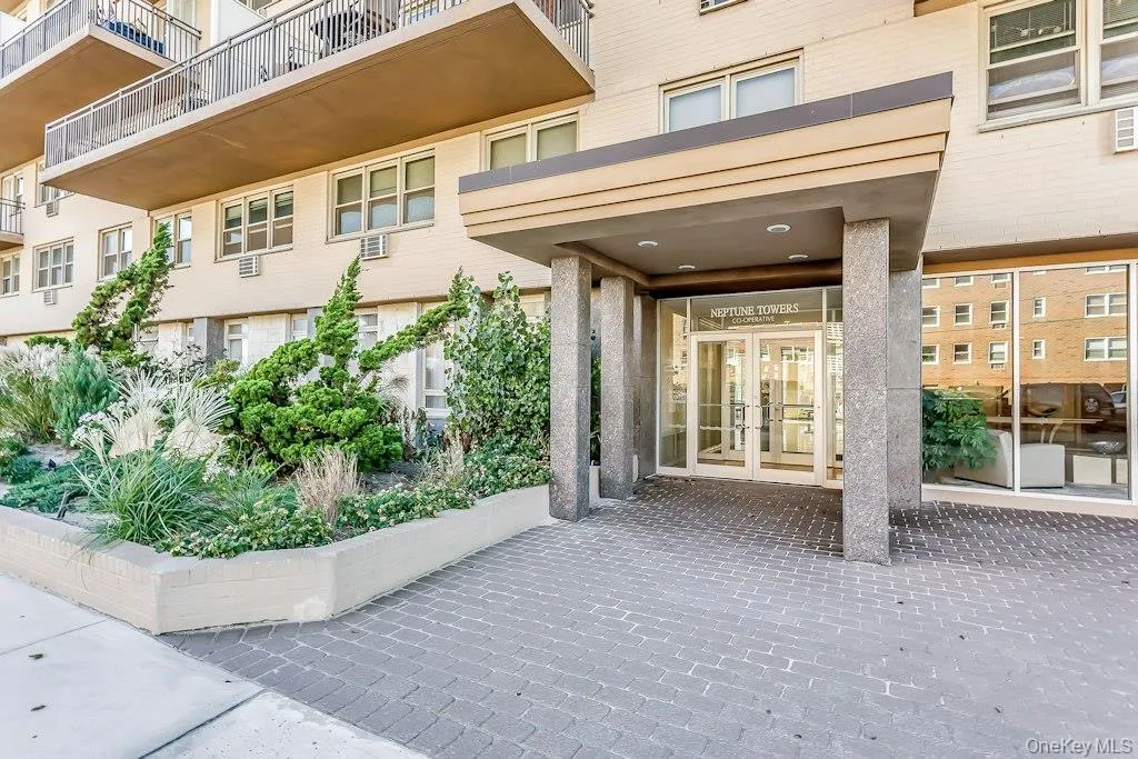 25 Neptune Boulevard, Long Beach, NY, 1 Bedroom Bedrooms, 4 Rooms Rooms,1 BathroomBathrooms,Residential,For Rent,Neptune,0,1055755 25 Neptune Boulevard, Long Beach, NY, 1 Bedroom Bedrooms, 4 Rooms Rooms,1 BathroomBathrooms,Residential,For Rent,Neptune,0,1055755