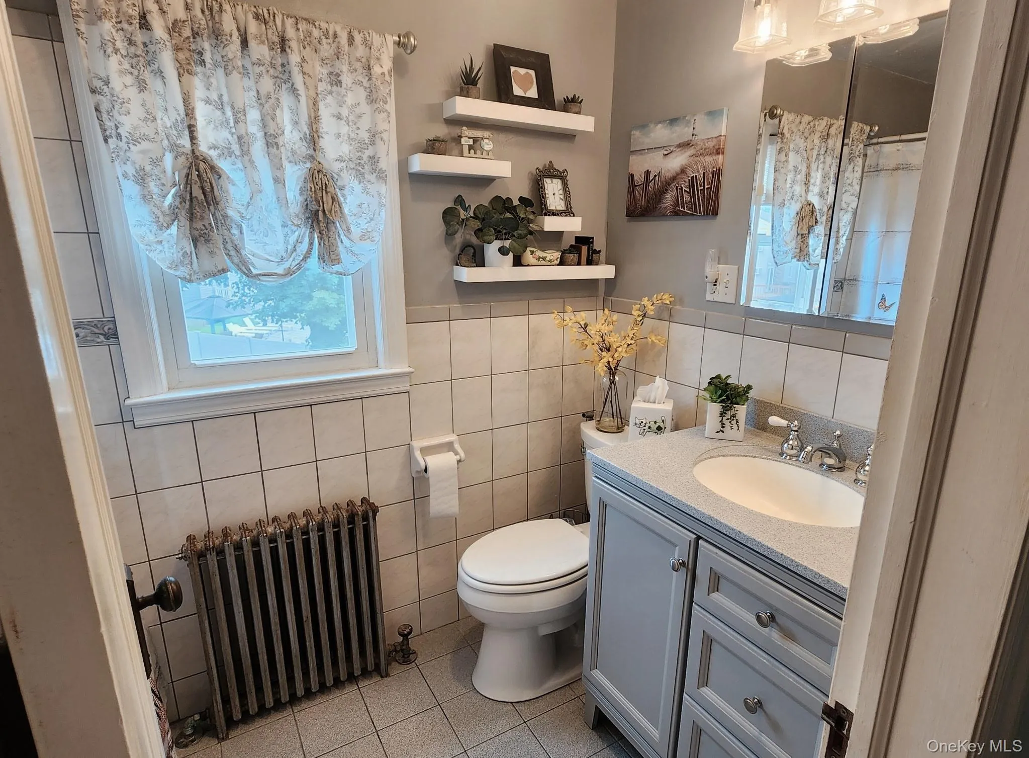 199 Claxton Avenue, Hempstead, NY, 3 Bedrooms Bedrooms, 7 Rooms Rooms,1 BathroomBathrooms,Residential,For Rent,Claxton,0,1055758 199 Claxton Avenue, Hempstead, NY, 3 Bedrooms Bedrooms, 7 Rooms Rooms,1 BathroomBathrooms,Residential,For Rent,Claxton,0,1055758