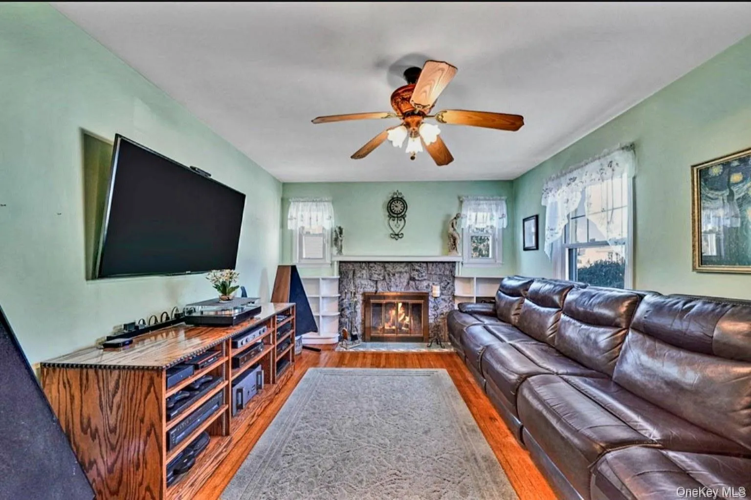 199 Claxton Avenue, Hempstead, NY, 3 Bedrooms Bedrooms, 7 Rooms Rooms,1 BathroomBathrooms,Residential,For Rent,Claxton,0,1055758 199 Claxton Avenue, Hempstead, NY, 3 Bedrooms Bedrooms, 7 Rooms Rooms,1 BathroomBathrooms,Residential,For Rent,Claxton,0,1055758