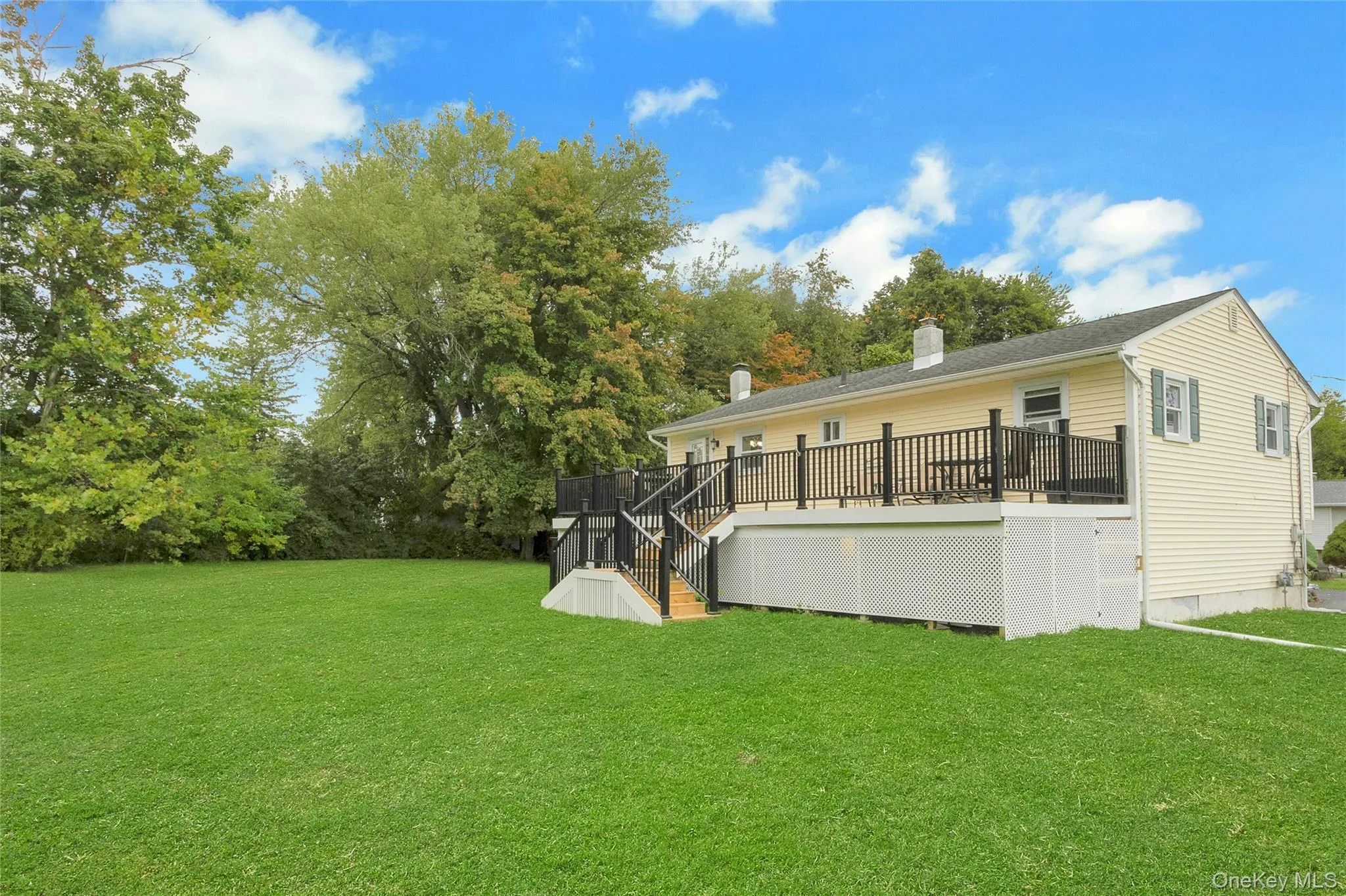 17 Hunter Street, Woodbury, NY, 3 Bedrooms Bedrooms, 8 Rooms Rooms,2 BathroomsBathrooms,Residential,For Rent,Hunter,0,1055761 17 Hunter Street, Woodbury, NY, 3 Bedrooms Bedrooms, 8 Rooms Rooms,2 BathroomsBathrooms,Residential,For Rent,Hunter,0,1055761