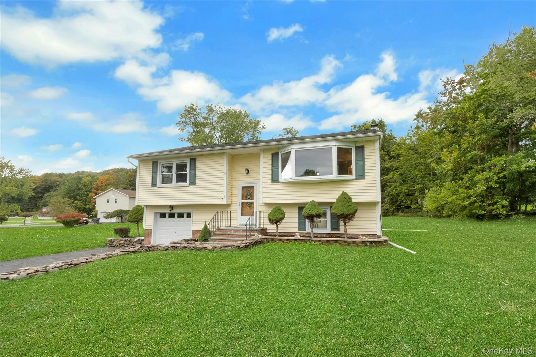 17 Hunter Street, Woodbury, NY, 3 Bedrooms Bedrooms, 8 Rooms Rooms,2 BathroomsBathrooms,Residential,For Rent,Hunter,0,1055761 17 Hunter Street, Woodbury, NY, 3 Bedrooms Bedrooms, 8 Rooms Rooms,2 BathroomsBathrooms,Residential,For Rent,Hunter,0,1055761