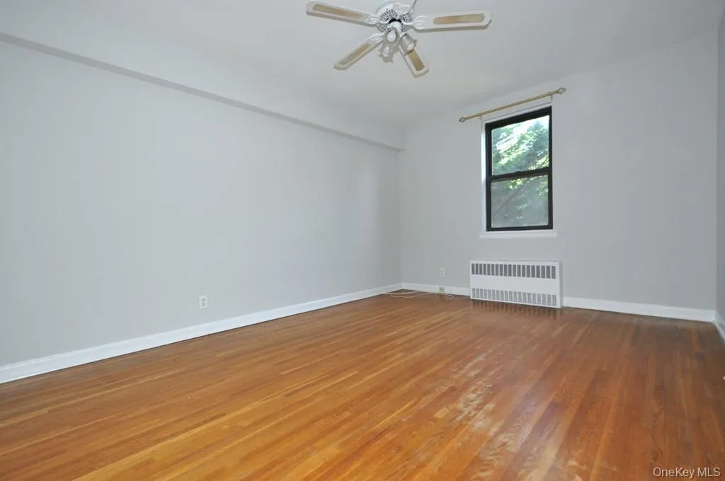 Large corner bedroom has two closest and hardwood floors. The bedroom is 15'-4" x 11'-4". Large corner bedroom has two closest and hardwood floors. The bedroom is 15'-4" x 11'-4".