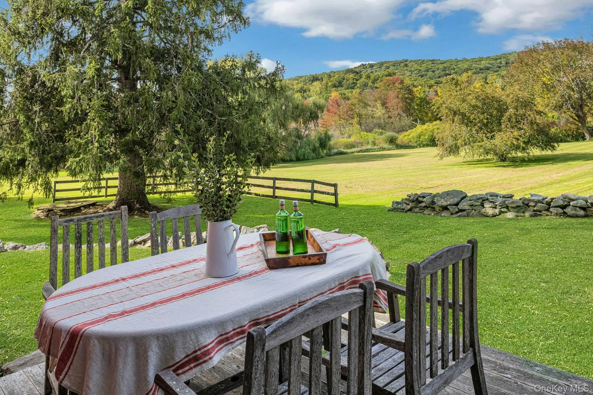 Dining area in the rear of the barn overlooking this speccial property Dining area in the rear of the barn overlooking this speccial property