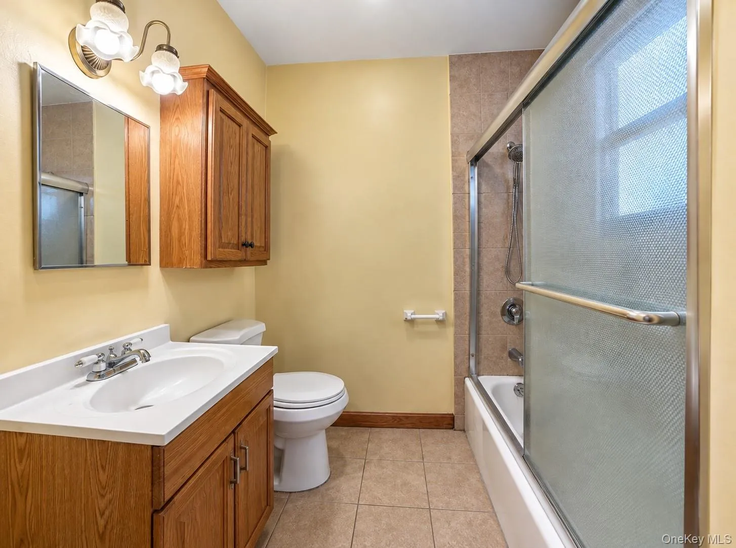 14 Balfour Street, New York, NY, 2 Bedroom Bedrooms, 3 Room Rooms,1 BathroomBathrooms,Residential Lease,For Rent,Balfour Street,0,1055771 14 Balfour Street, New York, NY, 2 Bedroom Bedrooms, 3 Room Rooms,1 BathroomBathrooms,Residential Lease,For Rent,Balfour Street,0,1055771