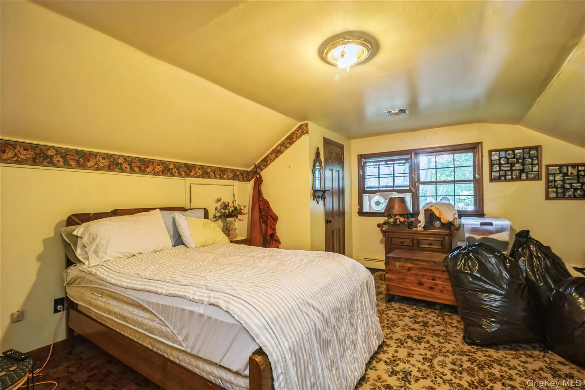 17 Washington Avenue, Brookhaven, NY, 4 Bedrooms Bedrooms, 9 Rooms Rooms,2 BathroomsBathrooms,Residential,For Rent,Washington,0,1055777 17 Washington Avenue, Brookhaven, NY, 4 Bedrooms Bedrooms, 9 Rooms Rooms,2 BathroomsBathrooms,Residential,For Rent,Washington,0,1055777
