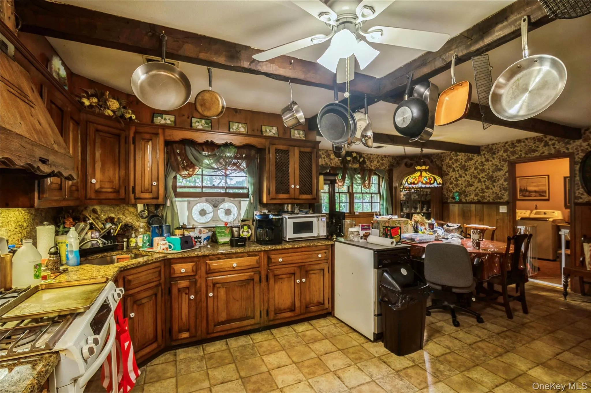 17 Washington Avenue, Brookhaven, NY, 4 Bedrooms Bedrooms, 9 Rooms Rooms,2 BathroomsBathrooms,Residential,For Rent,Washington,0,1055777 17 Washington Avenue, Brookhaven, NY, 4 Bedrooms Bedrooms, 9 Rooms Rooms,2 BathroomsBathrooms,Residential,For Rent,Washington,0,1055777