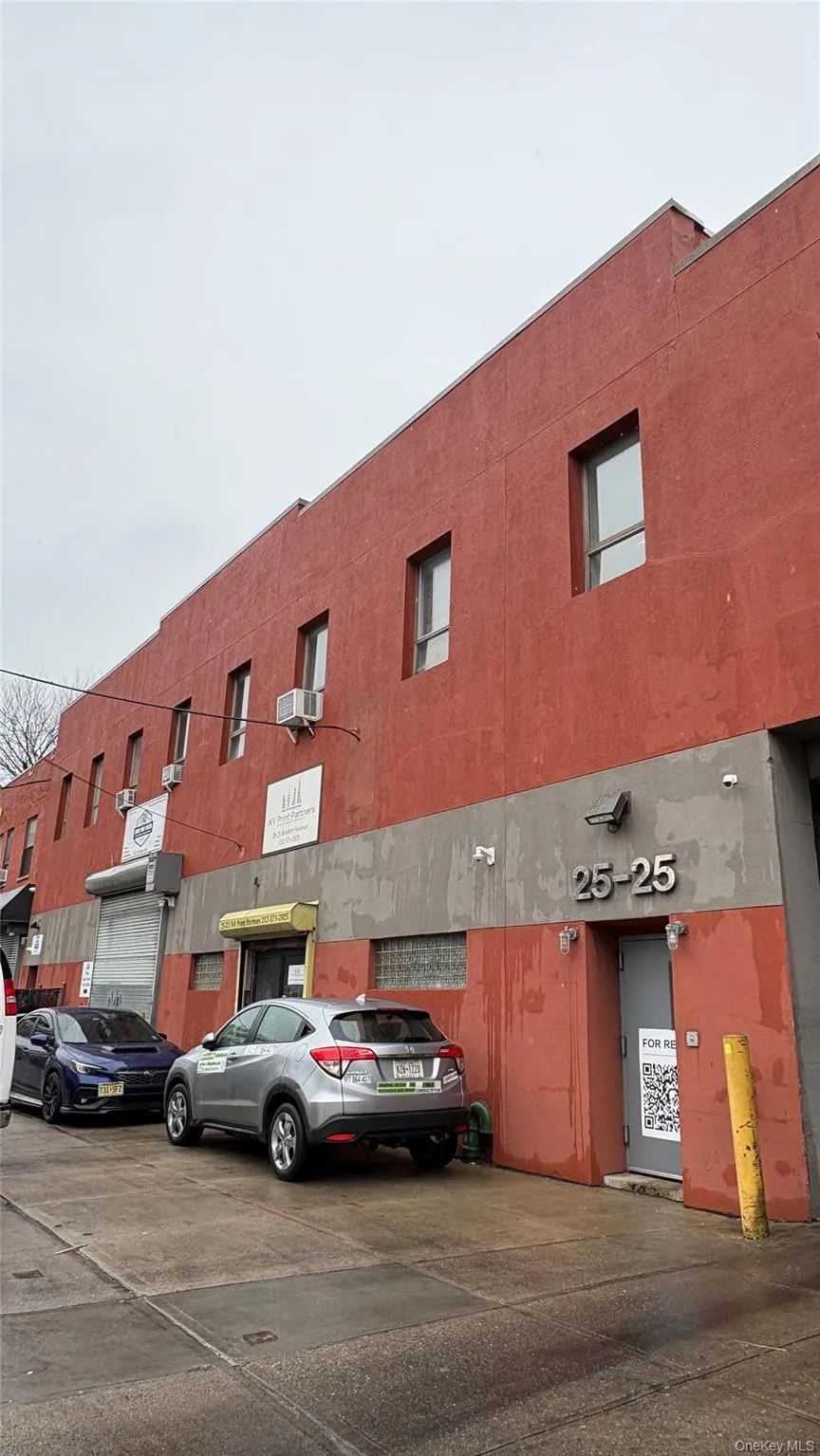 2525 Borden Avenue, New York, NY, ,Commercial Lease,For Rent,Borden,0,1055778 2525 Borden Avenue, New York, NY, ,Commercial Lease,For Rent,Borden,0,1055778