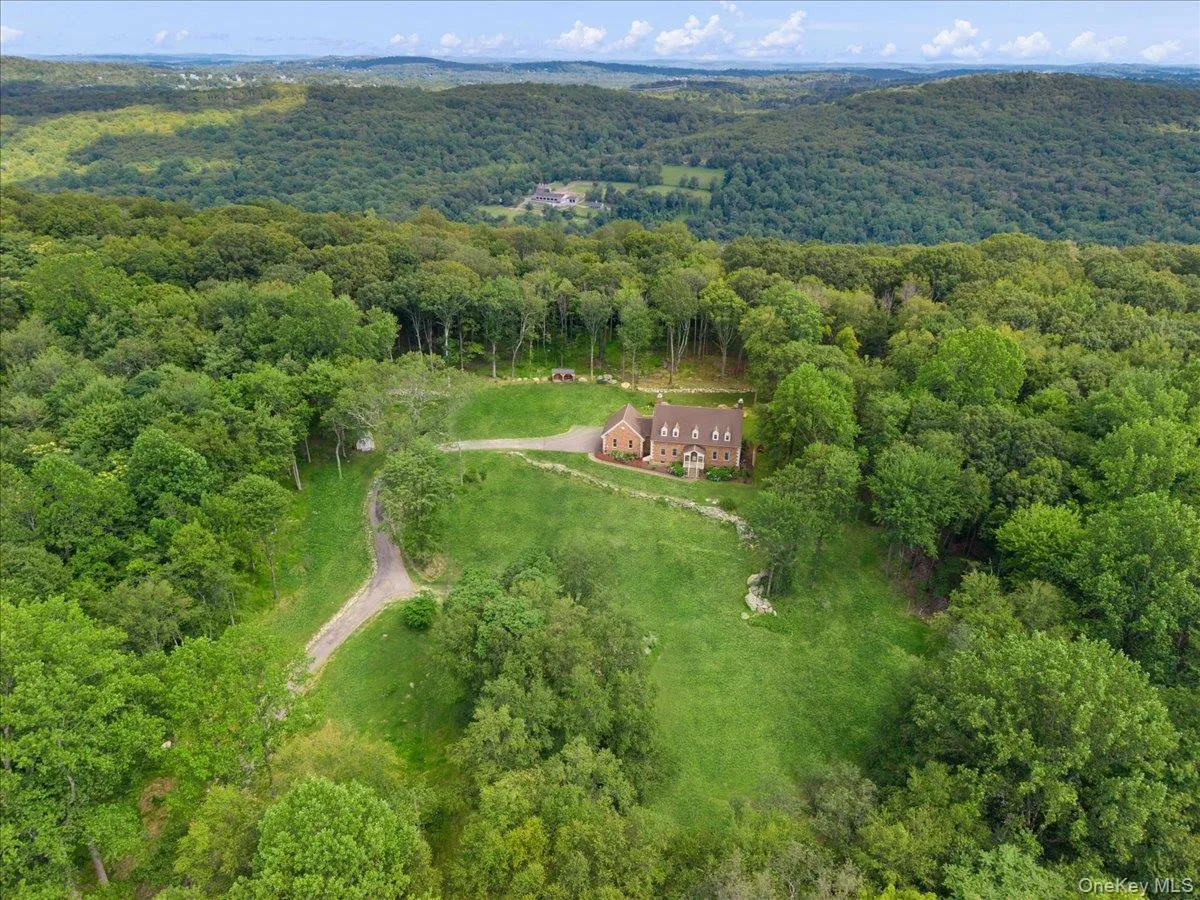 46 Skyhigh Road, Putnam Valley, NY, 3 Bedrooms Bedrooms, 7 Rooms Rooms,2 BathroomsBathrooms,Residential,For Rent,Skyhigh,0,1055779 46 Skyhigh Road, Putnam Valley, NY, 3 Bedrooms Bedrooms, 7 Rooms Rooms,2 BathroomsBathrooms,Residential,For Rent,Skyhigh,0,1055779