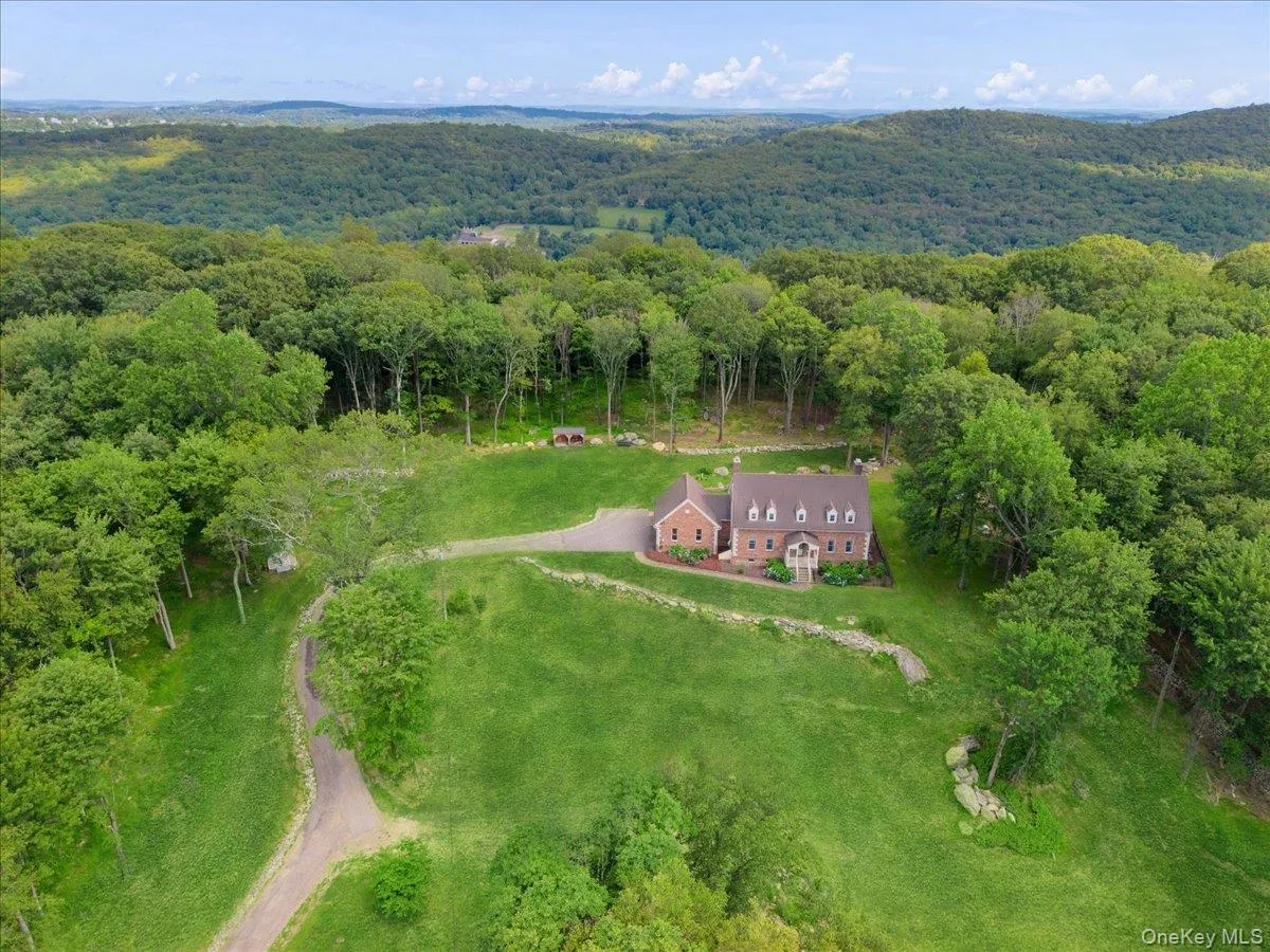 46 Skyhigh Road, Putnam Valley, NY, 3 Bedrooms Bedrooms, 7 Rooms Rooms,2 BathroomsBathrooms,Residential,For Rent,Skyhigh,0,1055779 46 Skyhigh Road, Putnam Valley, NY, 3 Bedrooms Bedrooms, 7 Rooms Rooms,2 BathroomsBathrooms,Residential,For Rent,Skyhigh,0,1055779