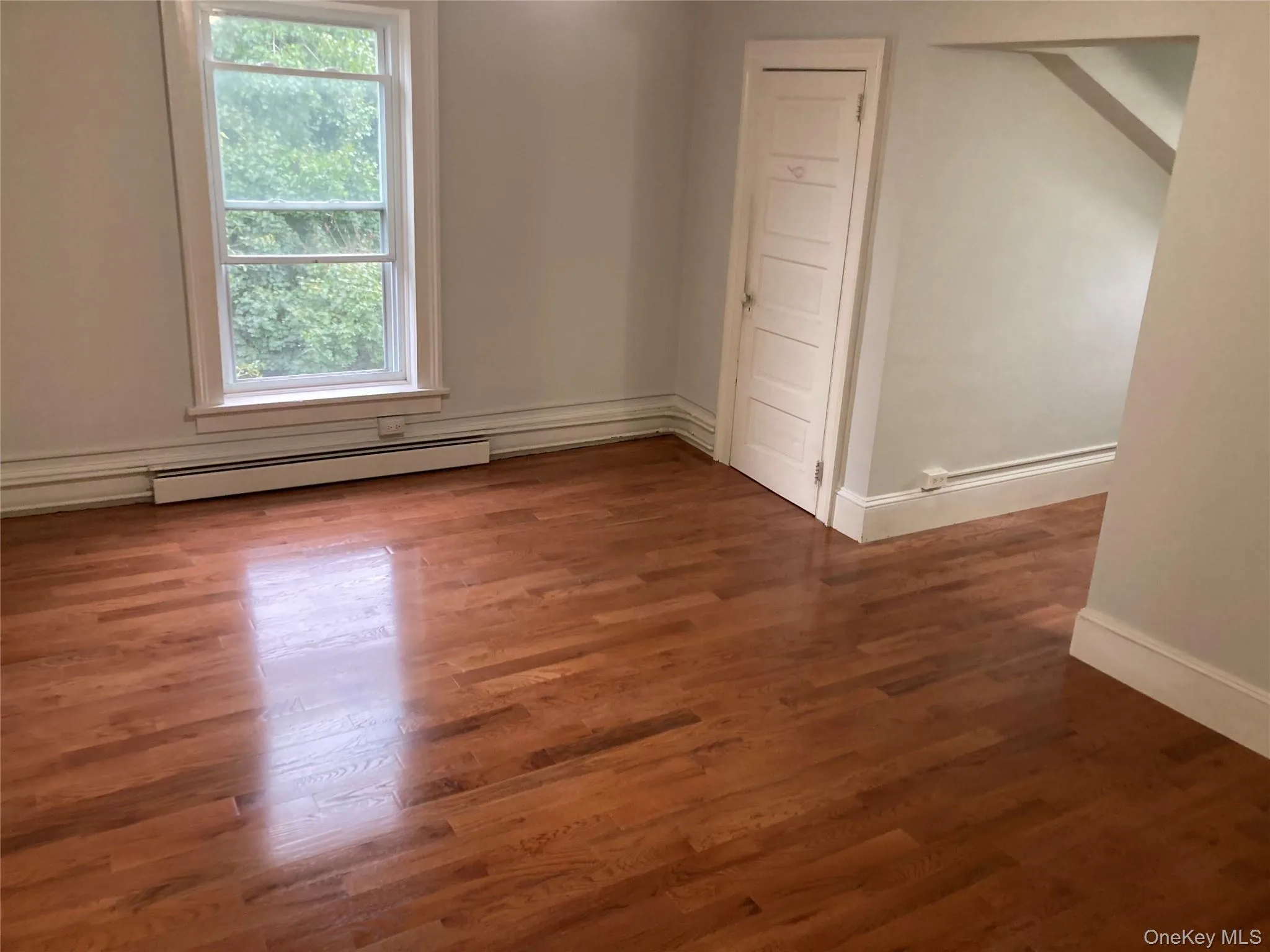 81 South Street, Goshen, NY, 1 Bedroom Bedrooms, 3 Room Rooms,1 BathroomBathrooms,Residential Lease,For Rent,South,0,1055780 81 South Street, Goshen, NY, 1 Bedroom Bedrooms, 3 Room Rooms,1 BathroomBathrooms,Residential Lease,For Rent,South,0,1055780