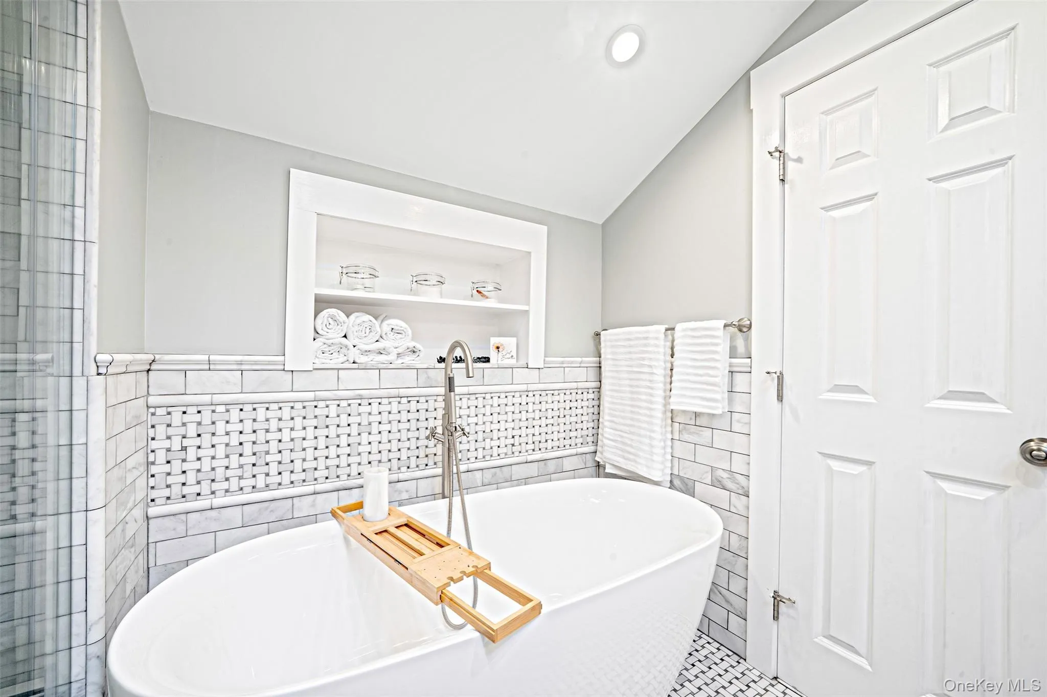 Third Full Bath Third Full Bath