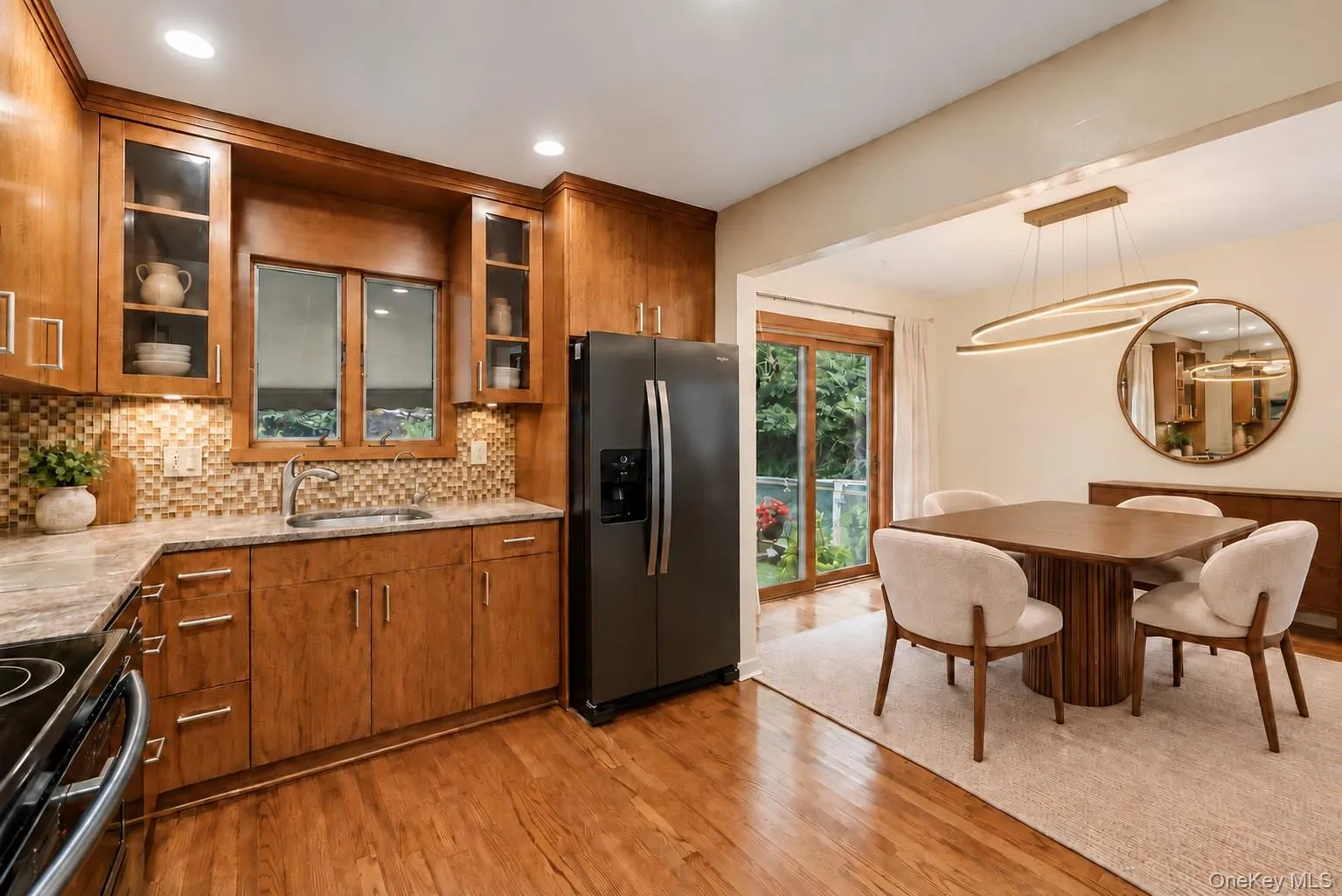 Virtually Staged Dining Area Virtually Staged Dining Area