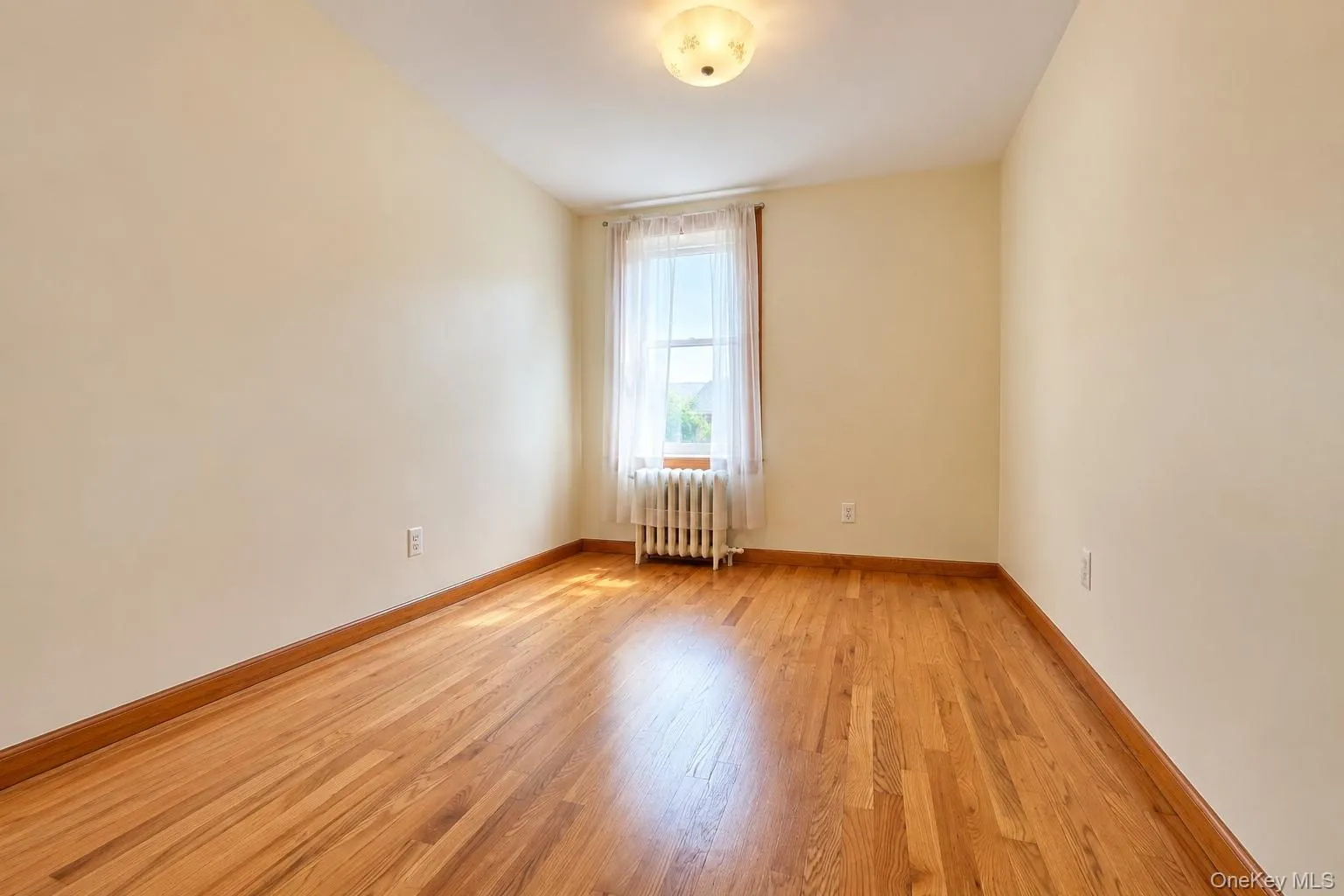 12 Balfour Street, New York, NY, 3 Bedrooms Bedrooms, 5 Rooms Rooms,1 BathroomBathrooms,Residential Lease,For Rent,Balfour Street,0,1055800 12 Balfour Street, New York, NY, 3 Bedrooms Bedrooms, 5 Rooms Rooms,1 BathroomBathrooms,Residential Lease,For Rent,Balfour Street,0,1055800