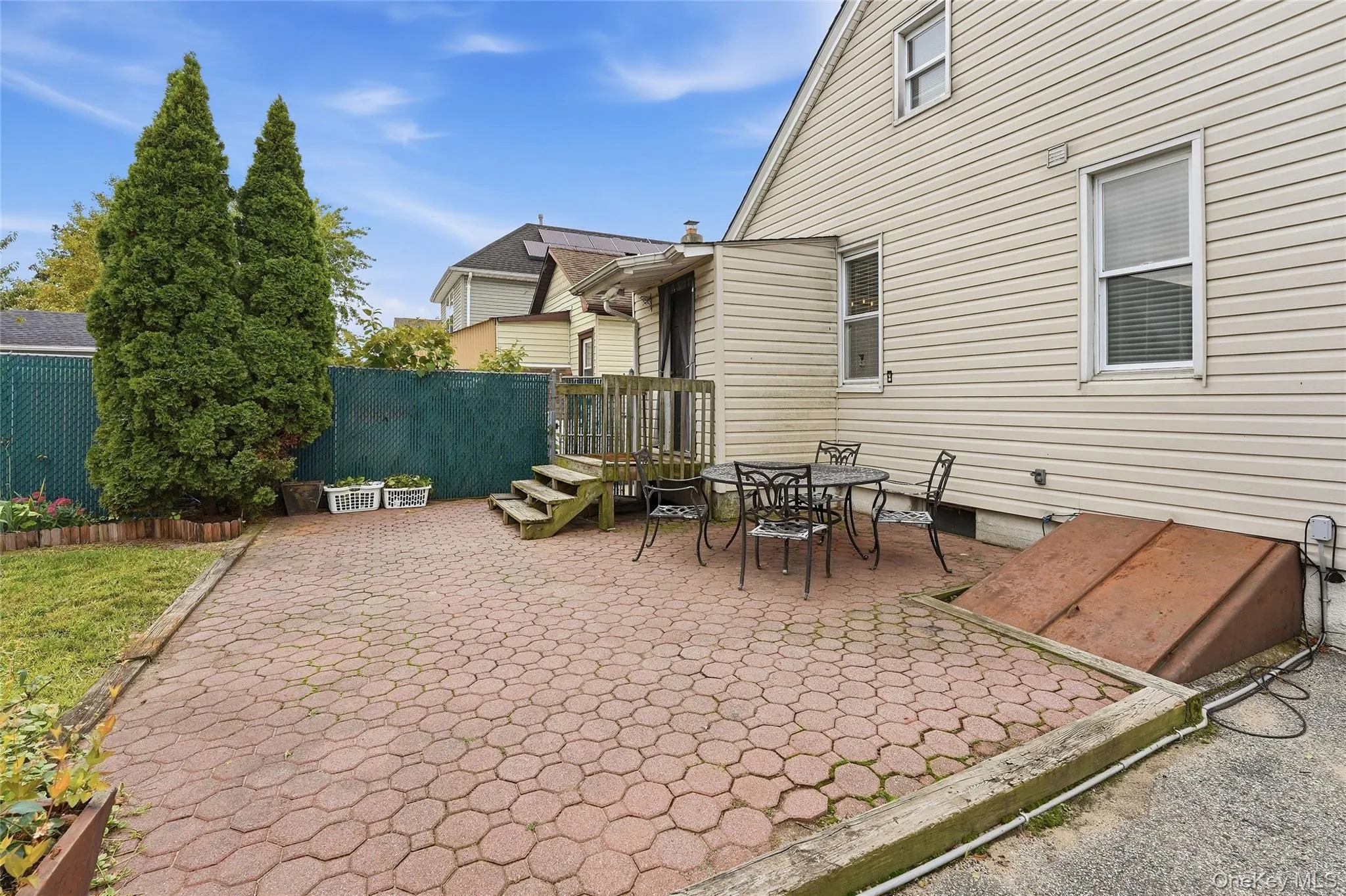 19 Catherine Avenue, Hempstead, NY, 3 Bedrooms Bedrooms, 6 Rooms Rooms,2 BathroomsBathrooms,Residential,For Rent,Catherine,0,1055806 19 Catherine Avenue, Hempstead, NY, 3 Bedrooms Bedrooms, 6 Rooms Rooms,2 BathroomsBathrooms,Residential,For Rent,Catherine,0,1055806