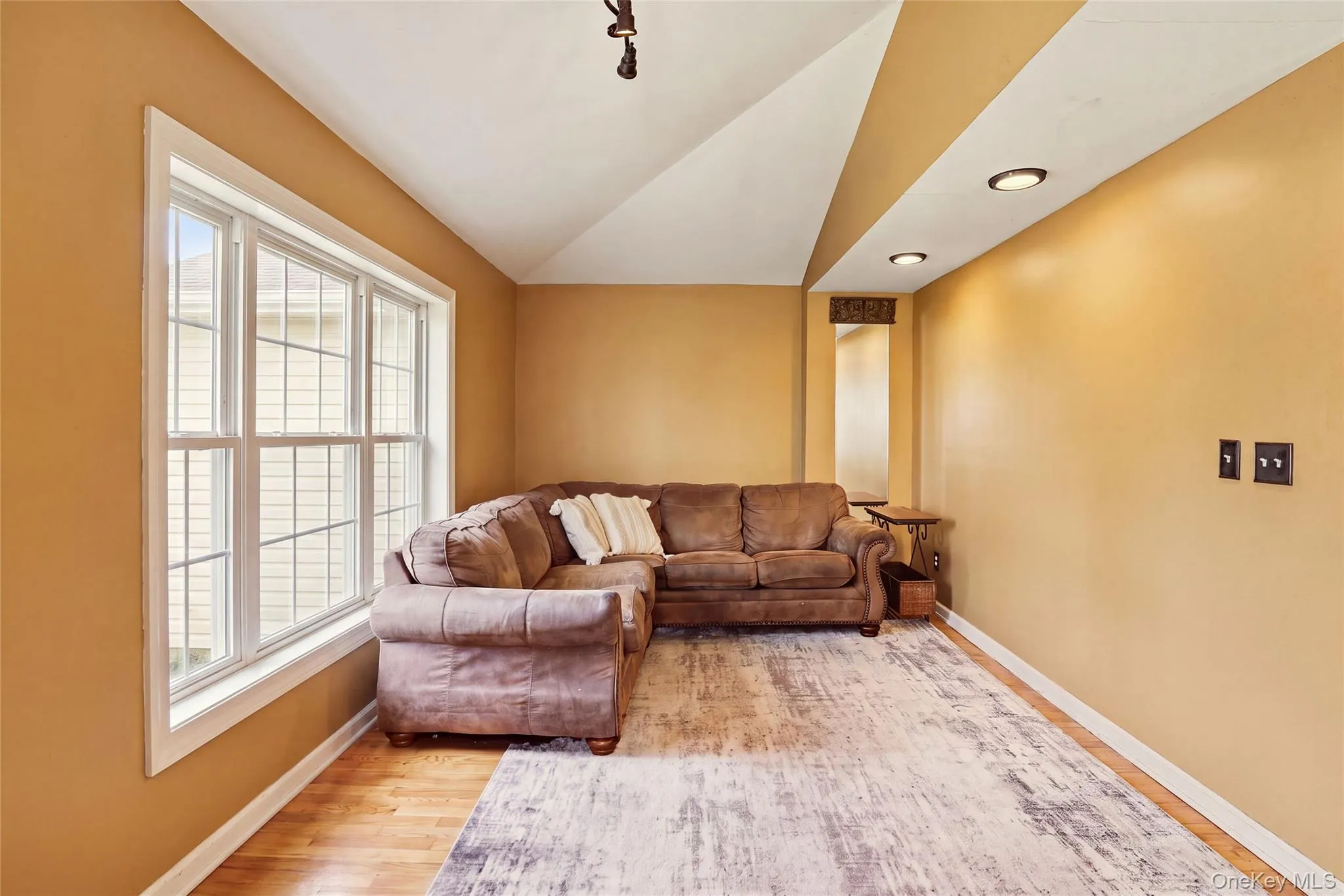 19 Catherine Avenue, Hempstead, NY, 3 Bedrooms Bedrooms, 6 Rooms Rooms,2 BathroomsBathrooms,Residential,For Rent,Catherine,0,1055806 19 Catherine Avenue, Hempstead, NY, 3 Bedrooms Bedrooms, 6 Rooms Rooms,2 BathroomsBathrooms,Residential,For Rent,Catherine,0,1055806