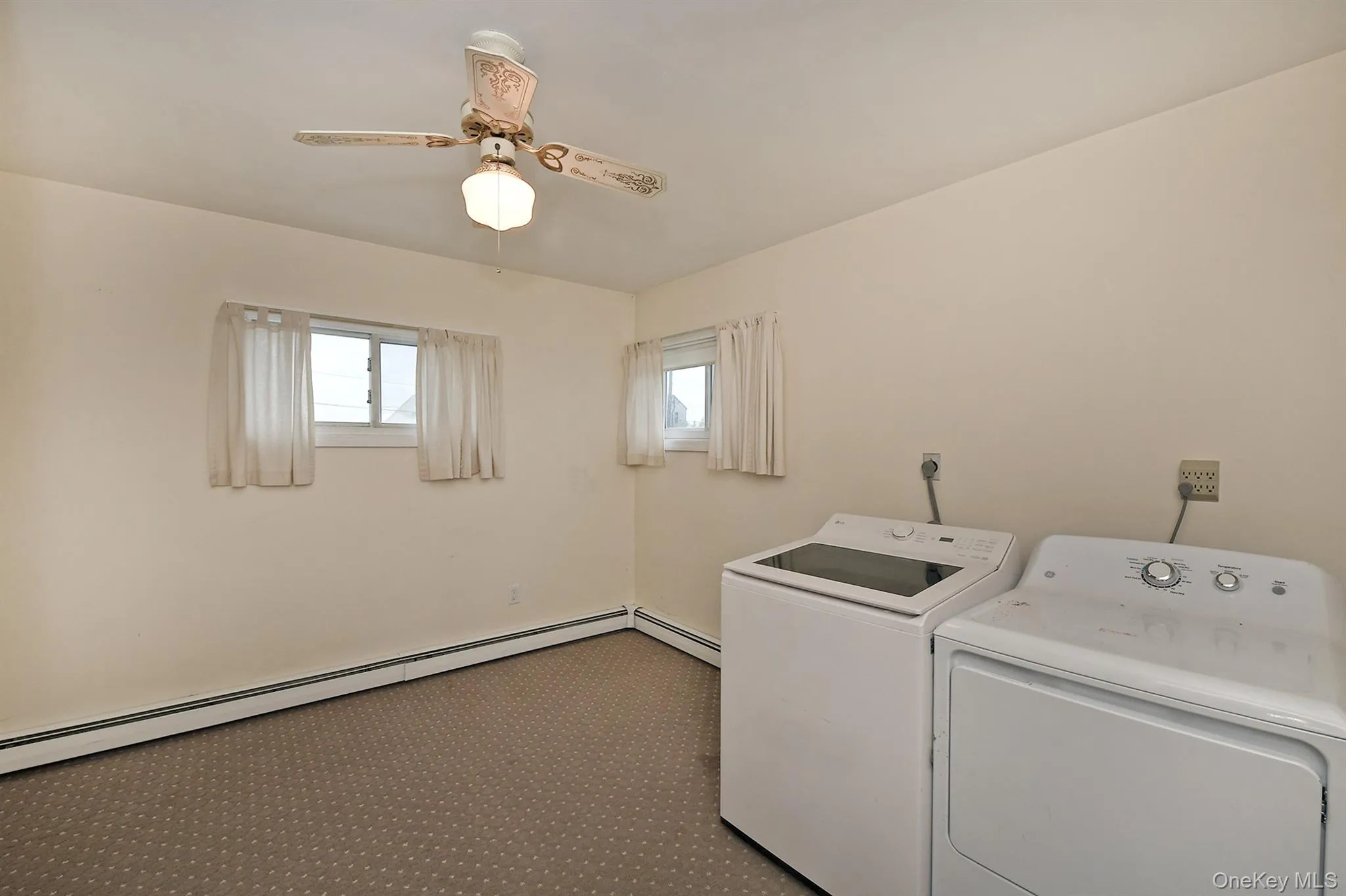 93 Abbey Lane, Hempstead, NY, 4 Bedrooms Bedrooms, 7 Rooms Rooms,1 BathroomBathrooms,Residential,For Rent,Abbey,0,1055807 93 Abbey Lane, Hempstead, NY, 4 Bedrooms Bedrooms, 7 Rooms Rooms,1 BathroomBathrooms,Residential,For Rent,Abbey,0,1055807