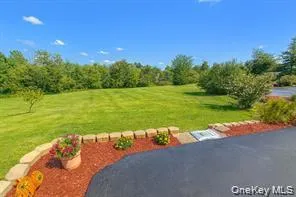 10 Ashlyn Drive, Marlboro, NY, 2 Bedroom Bedrooms, 5 Room Rooms,1 BathroomBathrooms,Residential Lease,For Rent,Ashlyn,0,1055808 10 Ashlyn Drive, Marlboro, NY, 2 Bedroom Bedrooms, 5 Room Rooms,1 BathroomBathrooms,Residential Lease,For Rent,Ashlyn,0,1055808