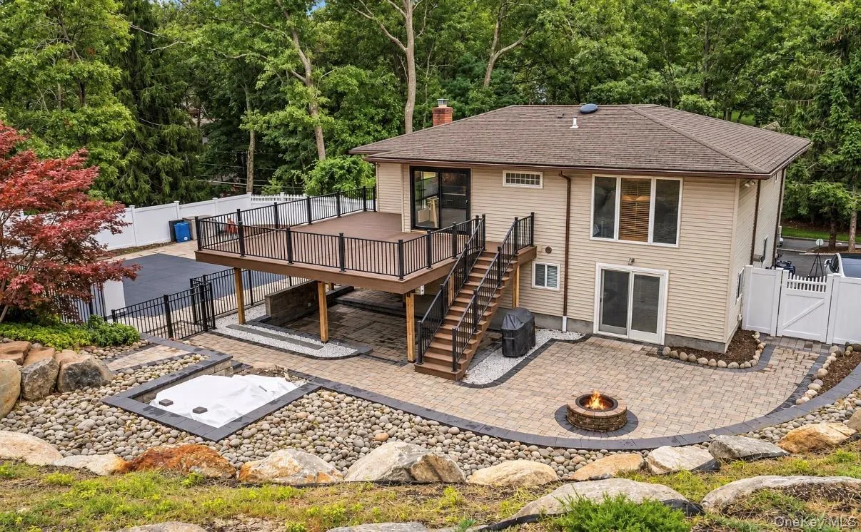 47 Mc Arthur Lane, Smithtown, NY, 4 Bedrooms Bedrooms, 10 Rooms Rooms,3 BathroomsBathrooms,Residential,For Rent,Mc Arthur,0,1055810 47 Mc Arthur Lane, Smithtown, NY, 4 Bedrooms Bedrooms, 10 Rooms Rooms,3 BathroomsBathrooms,Residential,For Rent,Mc Arthur,0,1055810