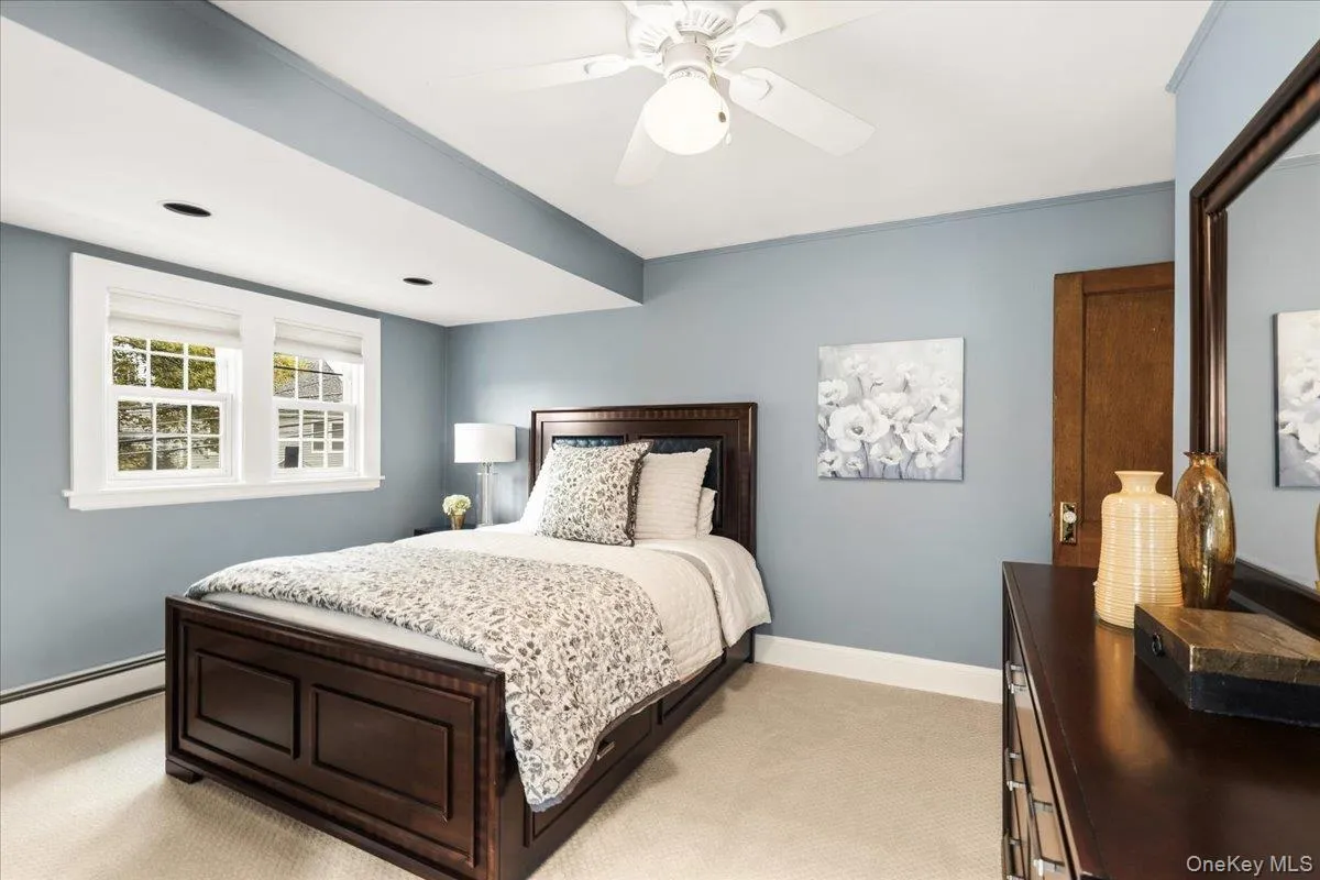 30 Astor Place, North Hempstead, NY, 4 Bedrooms Bedrooms, 10 Rooms Rooms,3 BathroomsBathrooms,Residential,For Rent,Astor,0,1055815 30 Astor Place, North Hempstead, NY, 4 Bedrooms Bedrooms, 10 Rooms Rooms,3 BathroomsBathrooms,Residential,For Rent,Astor,0,1055815