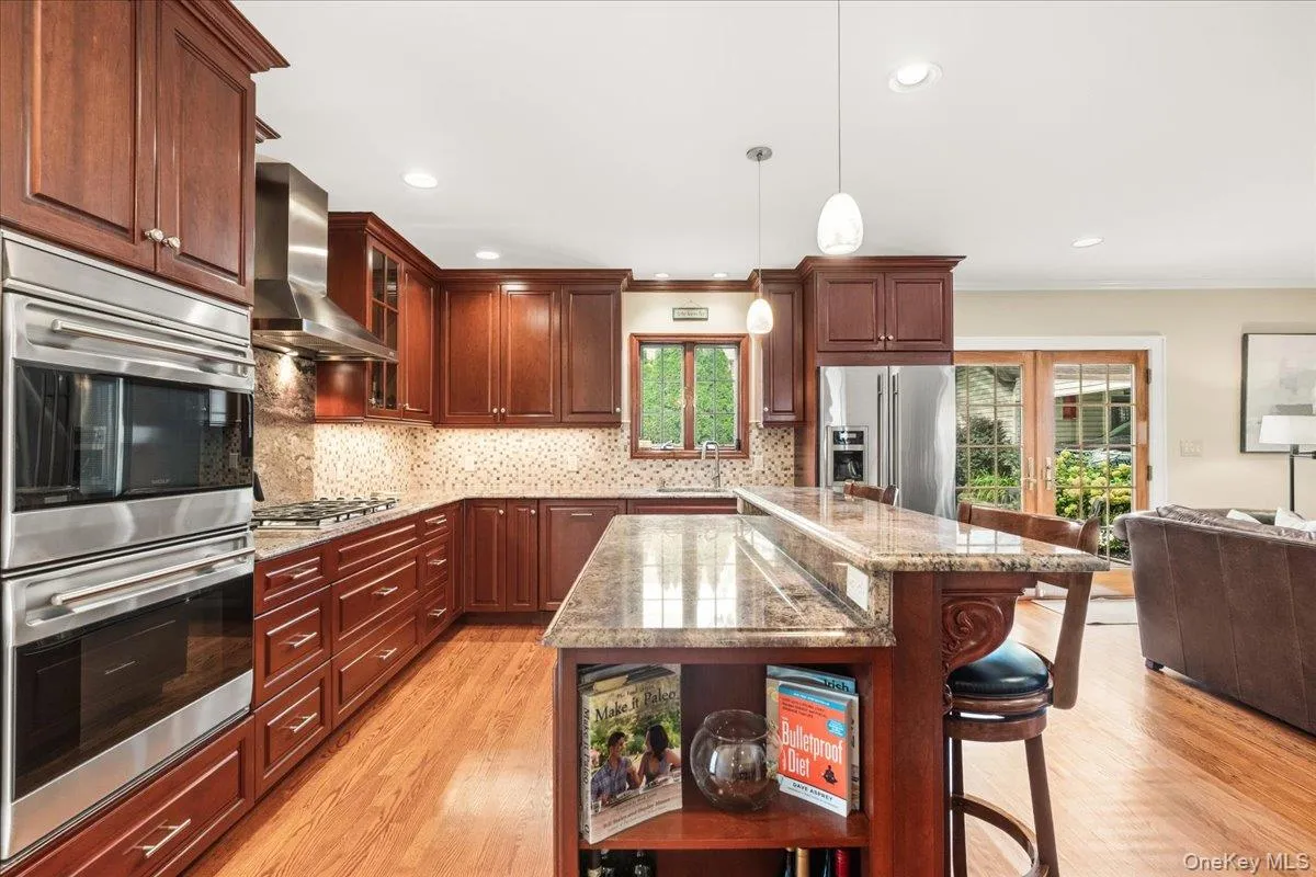 30 Astor Place, North Hempstead, NY, 4 Bedrooms Bedrooms, 10 Rooms Rooms,3 BathroomsBathrooms,Residential,For Rent,Astor,0,1055815 30 Astor Place, North Hempstead, NY, 4 Bedrooms Bedrooms, 10 Rooms Rooms,3 BathroomsBathrooms,Residential,For Rent,Astor,0,1055815