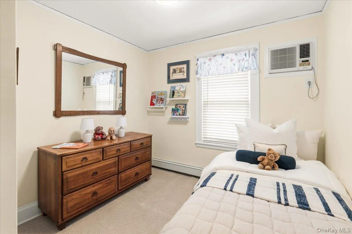 30 Astor Place, North Hempstead, NY, 4 Bedrooms Bedrooms, 10 Rooms Rooms,3 BathroomsBathrooms,Residential,For Rent,Astor,0,1055815 30 Astor Place, North Hempstead, NY, 4 Bedrooms Bedrooms, 10 Rooms Rooms,3 BathroomsBathrooms,Residential,For Rent,Astor,0,1055815