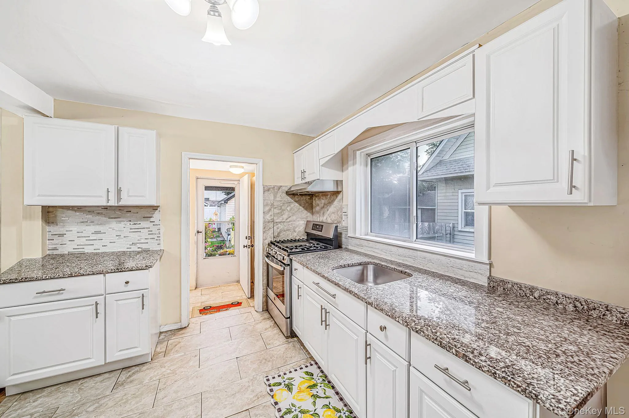 96 Van Cott Avenue, Hempstead, NY, 3 Bedrooms Bedrooms, 8 Rooms Rooms,2 BathroomsBathrooms,Residential,For Rent,Van Cott,0,1055818 96 Van Cott Avenue, Hempstead, NY, 3 Bedrooms Bedrooms, 8 Rooms Rooms,2 BathroomsBathrooms,Residential,For Rent,Van Cott,0,1055818