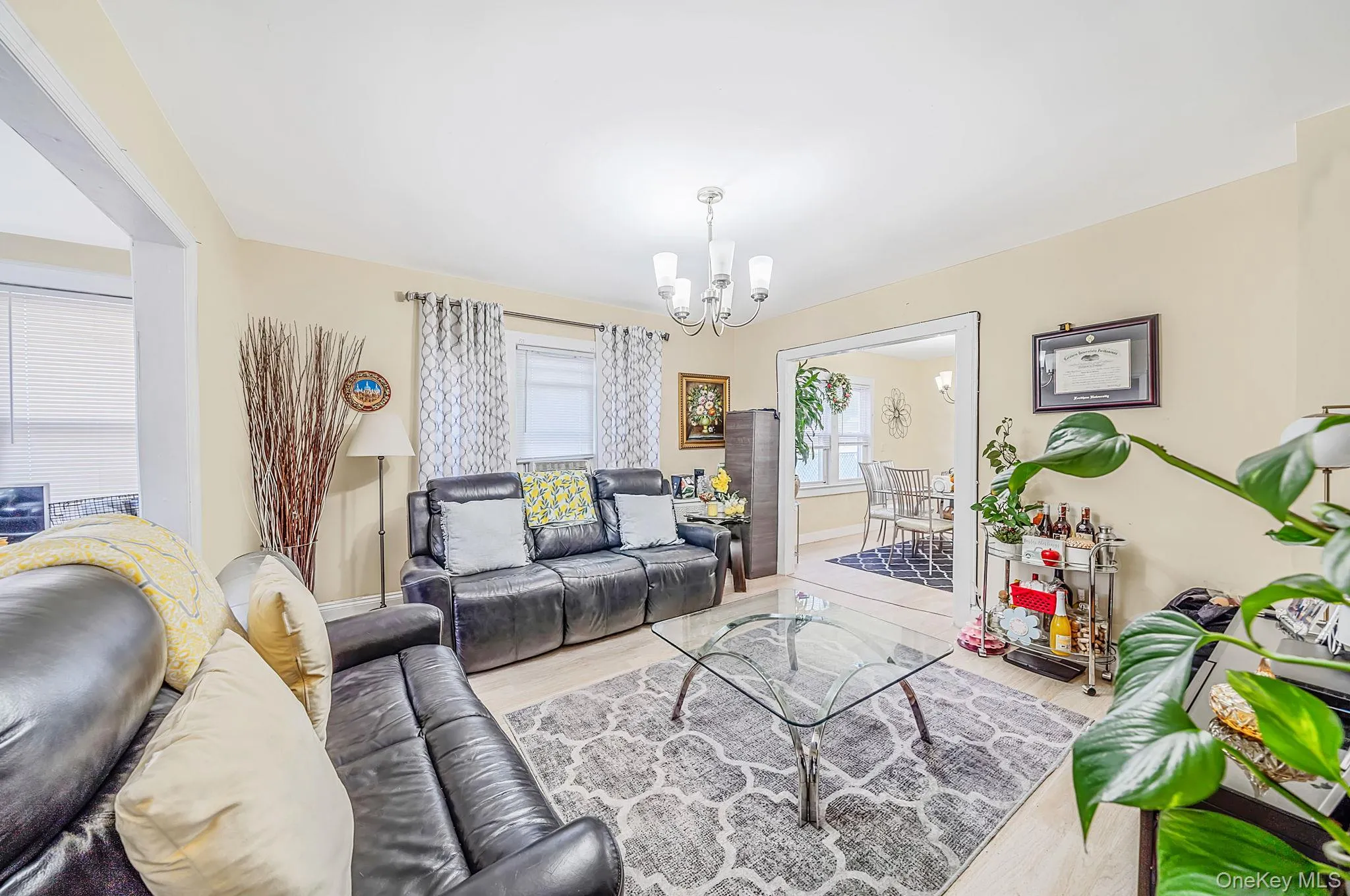 96 Van Cott Avenue, Hempstead, NY, 3 Bedrooms Bedrooms, 8 Rooms Rooms,2 BathroomsBathrooms,Residential,For Rent,Van Cott,0,1055818 96 Van Cott Avenue, Hempstead, NY, 3 Bedrooms Bedrooms, 8 Rooms Rooms,2 BathroomsBathrooms,Residential,For Rent,Van Cott,0,1055818