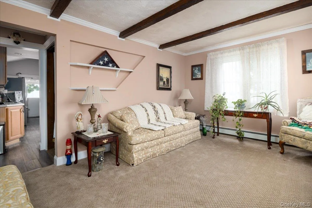 8 Park Circle, Babylon, NY, 3 Bedrooms Bedrooms, 7 Rooms Rooms,1 BathroomBathrooms,Residential,For Rent,Park,0,1055821 8 Park Circle, Babylon, NY, 3 Bedrooms Bedrooms, 7 Rooms Rooms,1 BathroomBathrooms,Residential,For Rent,Park,0,1055821