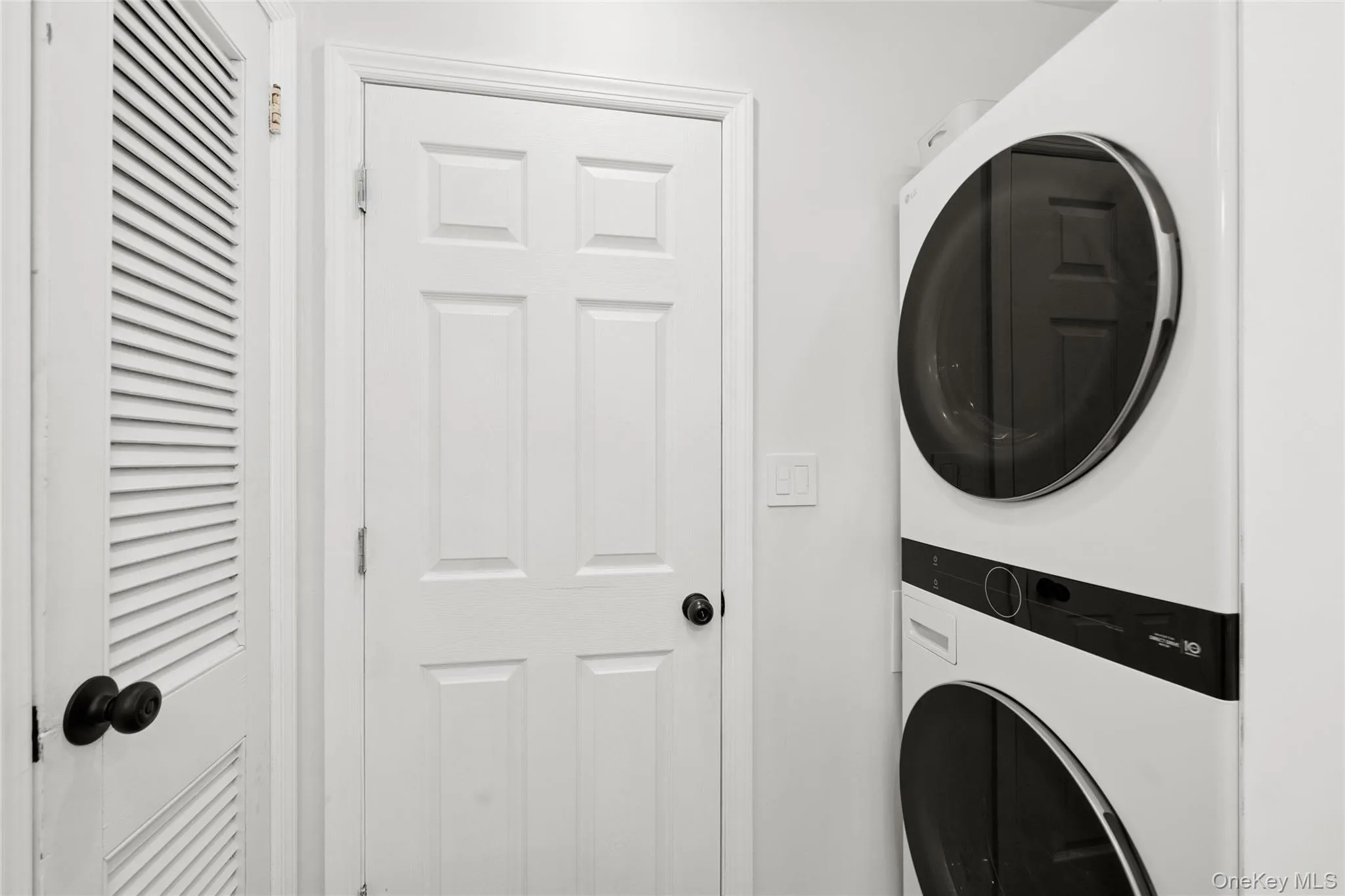 10 Grace Court, Islip, NY, 3 Bedrooms Bedrooms, 14 Rooms Rooms,3 BathroomsBathrooms,Residential,For Rent,Grace,0,1055822 10 Grace Court, Islip, NY, 3 Bedrooms Bedrooms, 14 Rooms Rooms,3 BathroomsBathrooms,Residential,For Rent,Grace,0,1055822