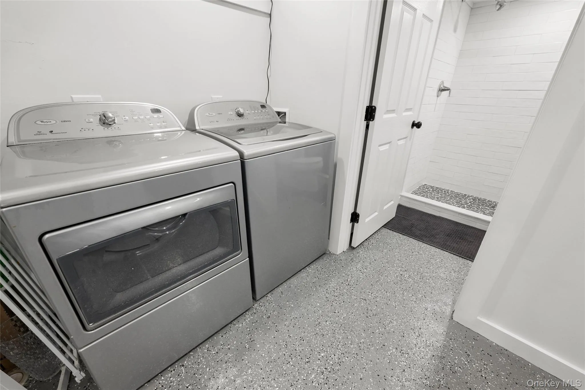 10 Grace Court, Islip, NY, 3 Bedrooms Bedrooms, 14 Rooms Rooms,3 BathroomsBathrooms,Residential,For Rent,Grace,0,1055822 10 Grace Court, Islip, NY, 3 Bedrooms Bedrooms, 14 Rooms Rooms,3 BathroomsBathrooms,Residential,For Rent,Grace,0,1055822