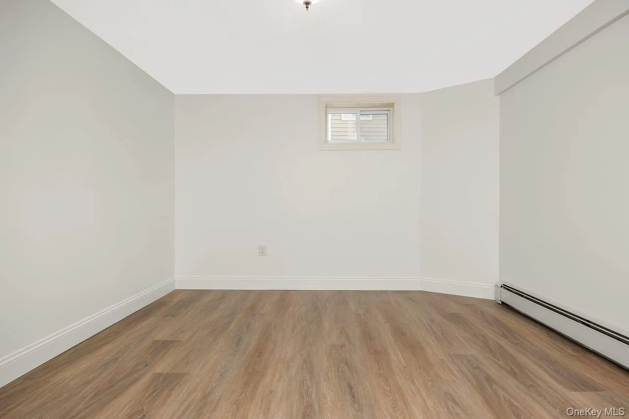 4 Sutton Court, Islip, NY, 4 Bedrooms Bedrooms, 7 Rooms Rooms,2 BathroomsBathrooms,Residential,For Rent,Sutton,0,1055843 4 Sutton Court, Islip, NY, 4 Bedrooms Bedrooms, 7 Rooms Rooms,2 BathroomsBathrooms,Residential,For Rent,Sutton,0,1055843