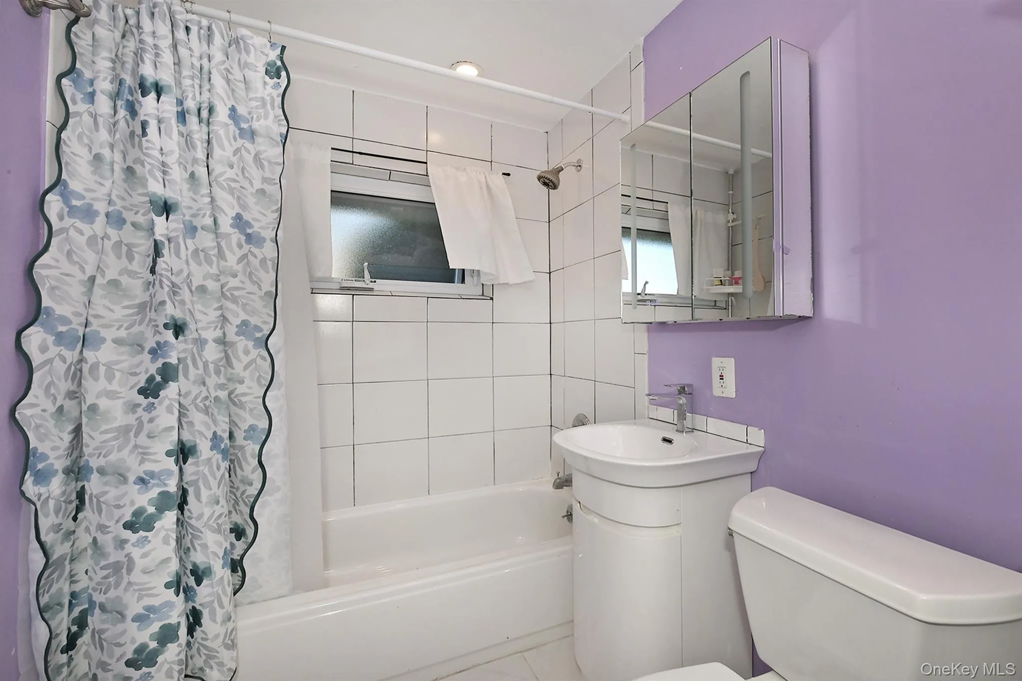 105 Bucket Lane, Hempstead, NY, 6 Bedrooms Bedrooms, 11 Rooms Rooms,2 BathroomsBathrooms,Residential,For Rent,Bucket,0,1055849 105 Bucket Lane, Hempstead, NY, 6 Bedrooms Bedrooms, 11 Rooms Rooms,2 BathroomsBathrooms,Residential,For Rent,Bucket,0,1055849