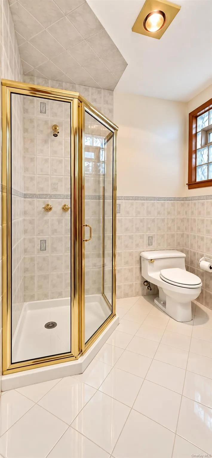 12 Balfour Street, New York, NY, 1 Bedroom Bedrooms, 3 Room Rooms,1 BathroomBathrooms,Residential Lease,For Rent,Balfour Street,0,1055850 12 Balfour Street, New York, NY, 1 Bedroom Bedrooms, 3 Room Rooms,1 BathroomBathrooms,Residential Lease,For Rent,Balfour Street,0,1055850